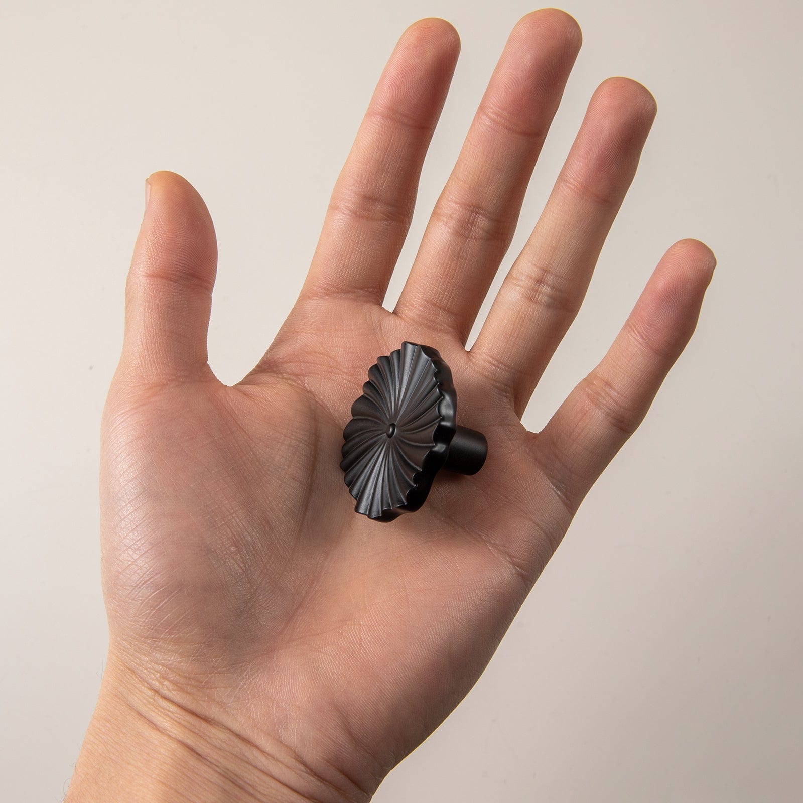 Goo-Ki Sunburst Zinc Alloy Drawer Knobs with Flower Design Ornate Sun-Ray Design Cabinet Hardware