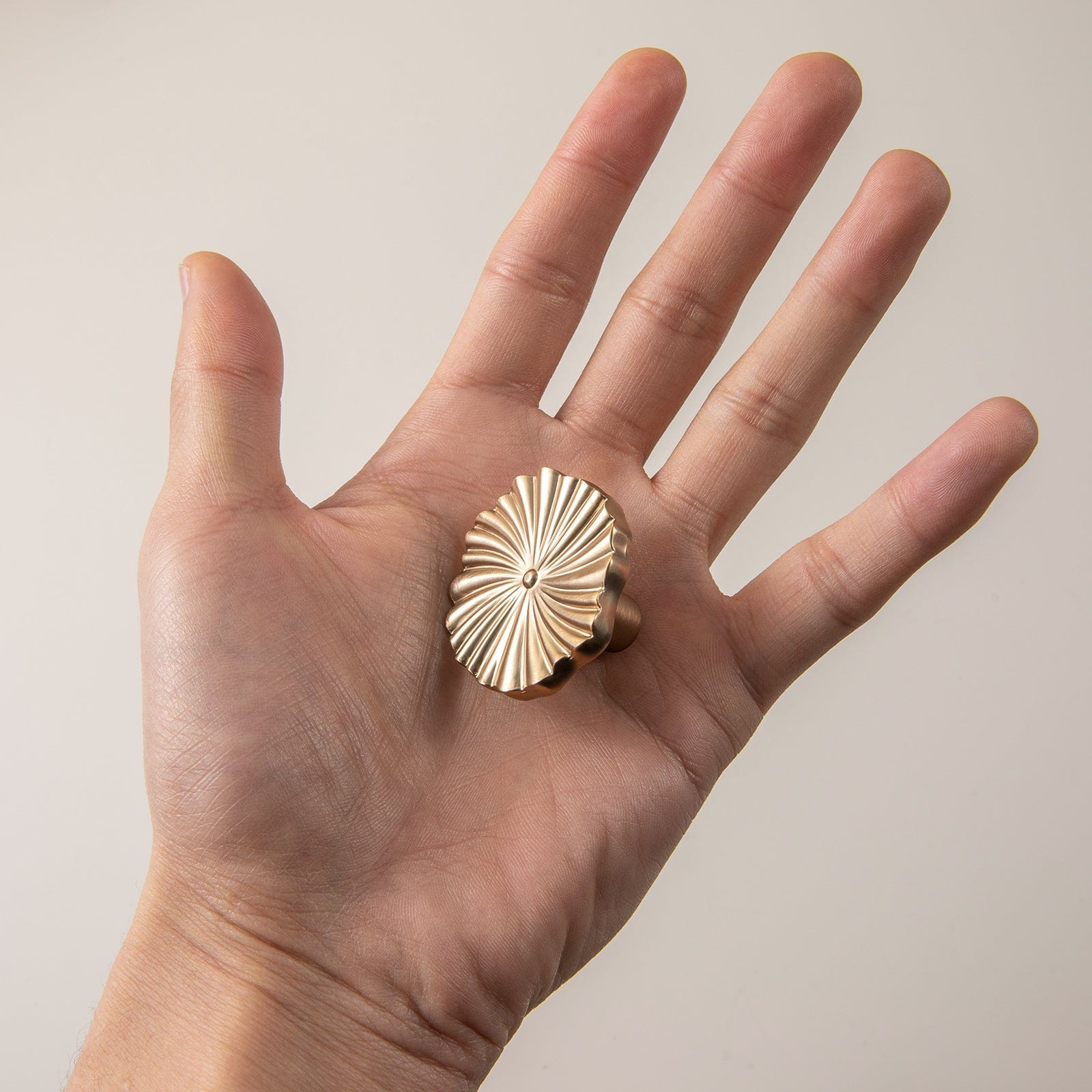 Goo-Ki Sunburst Zinc Alloy Drawer Knobs with Flower Design Ornate Sun-Ray Design Cabinet Hardware