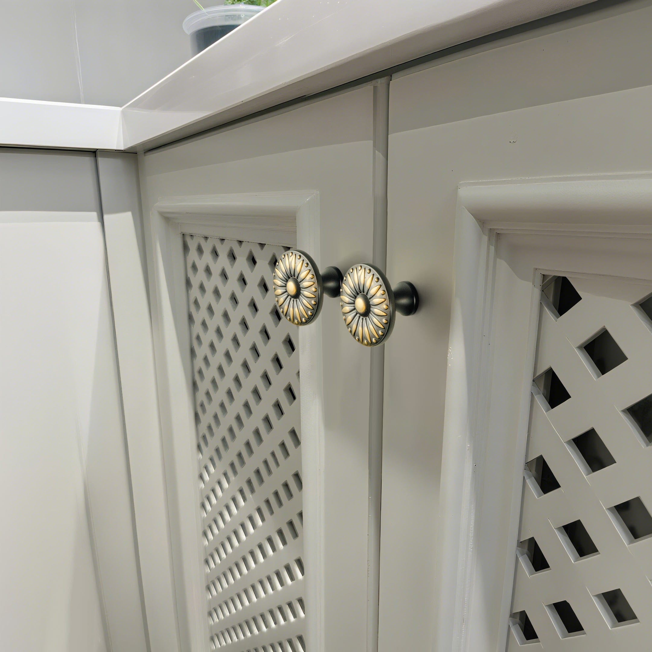 Goo-Ki Sunflower Floral Embossed Cabinet Knobs Assorted Distressed Zinc Alloy Furniture Hardware