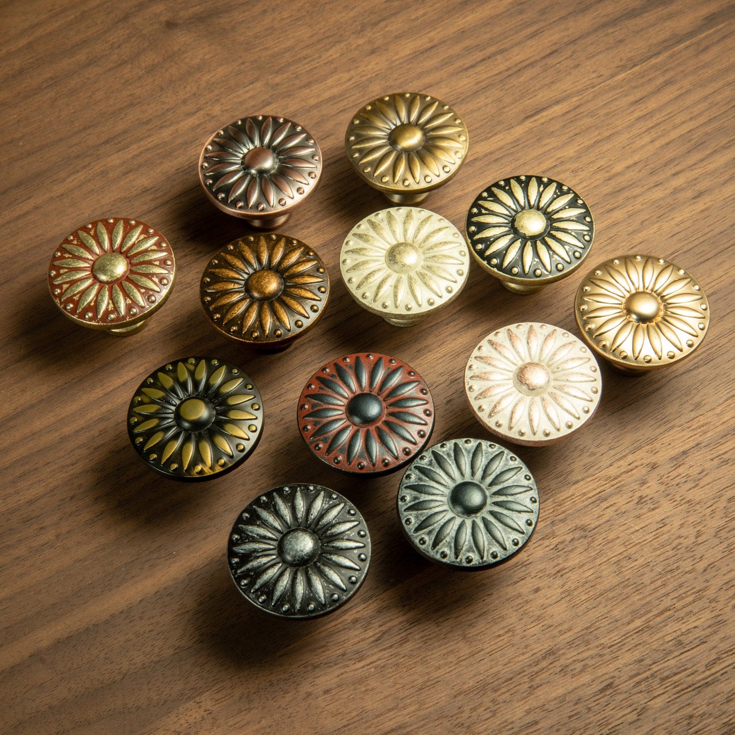 Goo-Ki Sunflower Floral Embossed Cabinet Knobs Assorted Distressed Zinc Alloy Furniture Hardware
