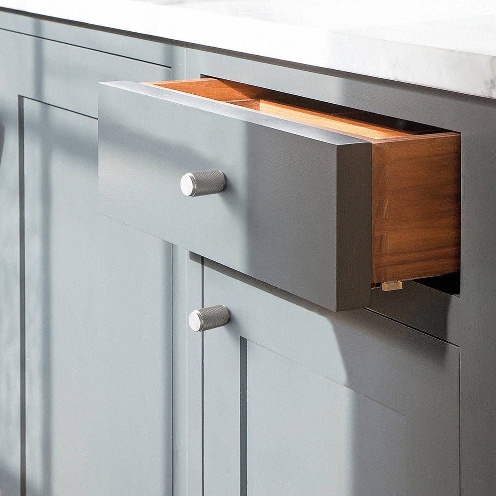 Goo-Ki Textured Cylindrical Retro Brass Pull Knobs Decorative Knurled Aluminum Cabinet Knobs