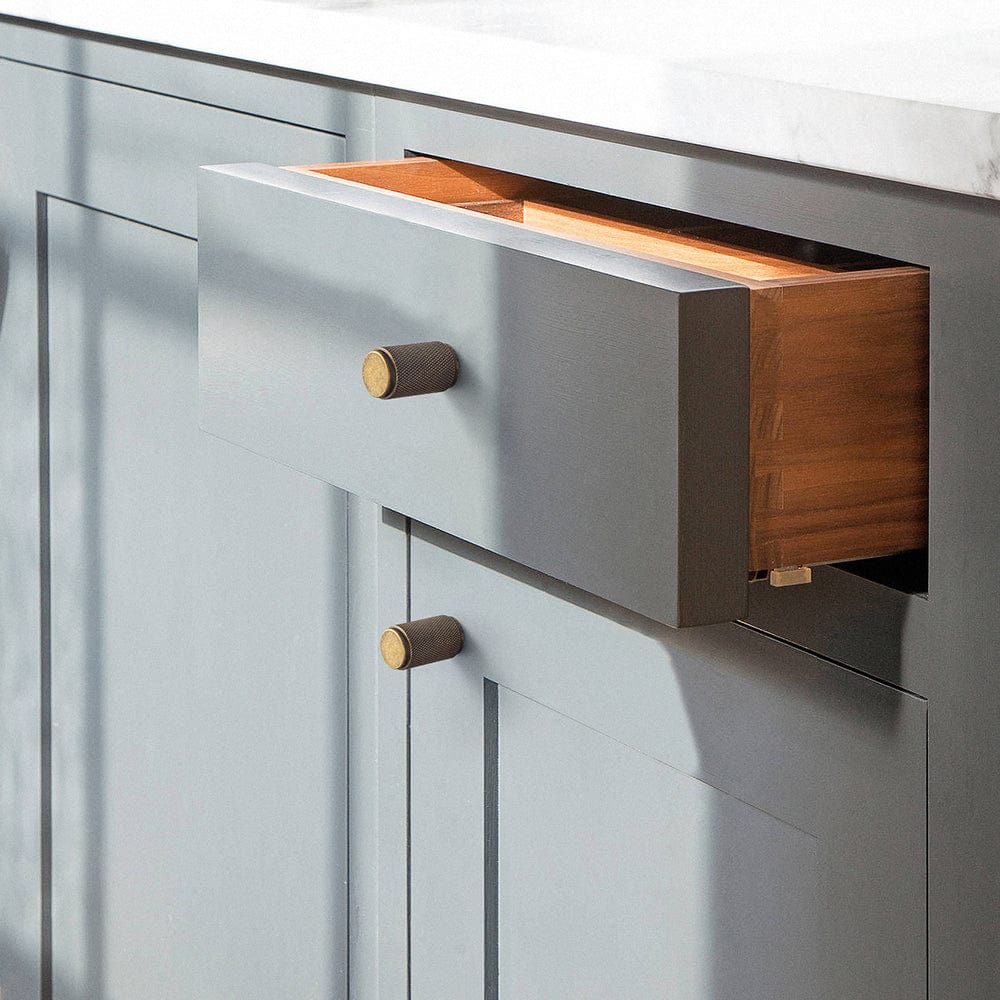 Goo-Ki Textured Cylindrical Retro Brass Pull Knobs Decorative Knurled Aluminum Cabinet Knobs