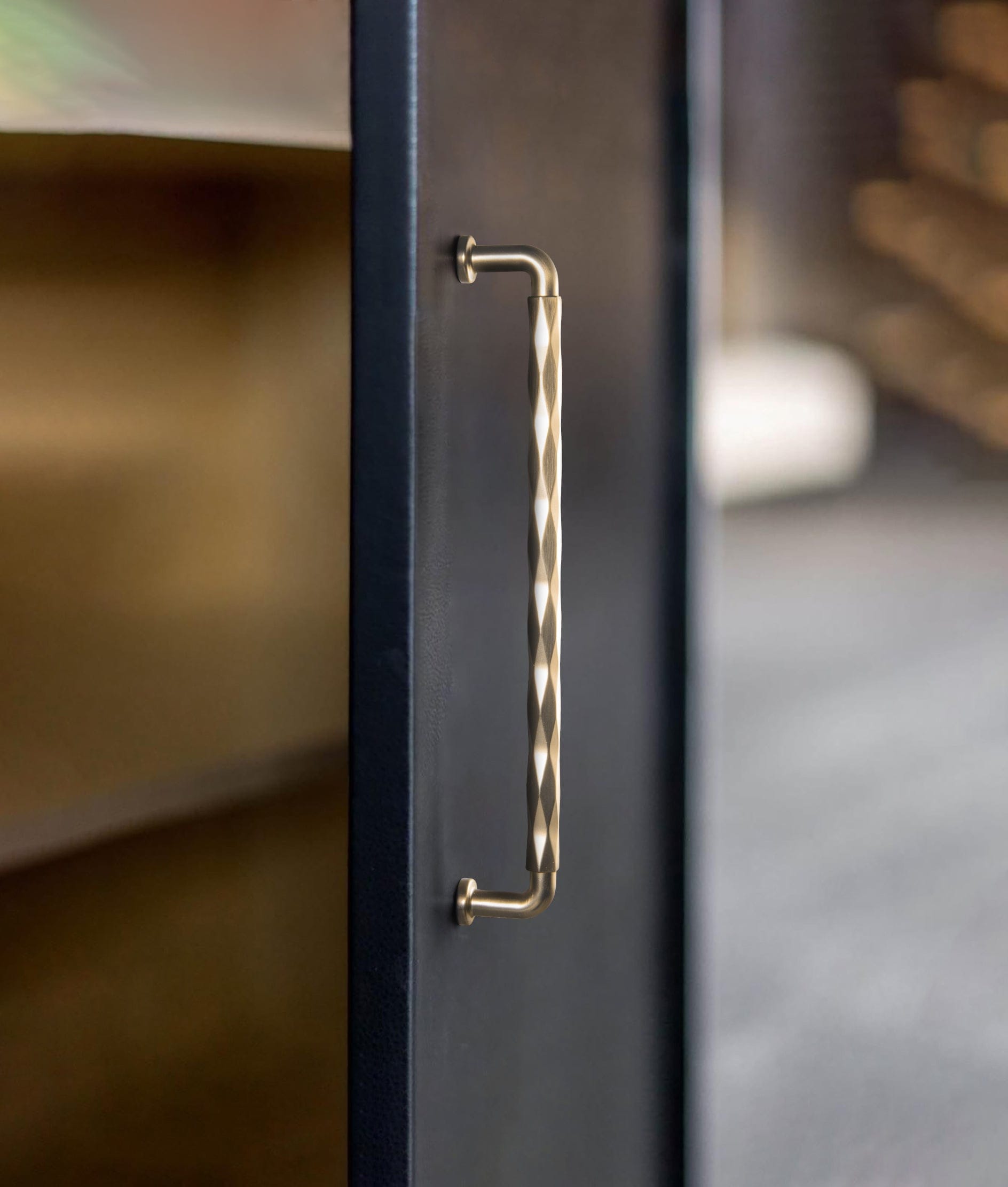 Goo-Ki Twisted Design Decorative Zinc Alloy Cabinet Handles for Kitchen Cabinets