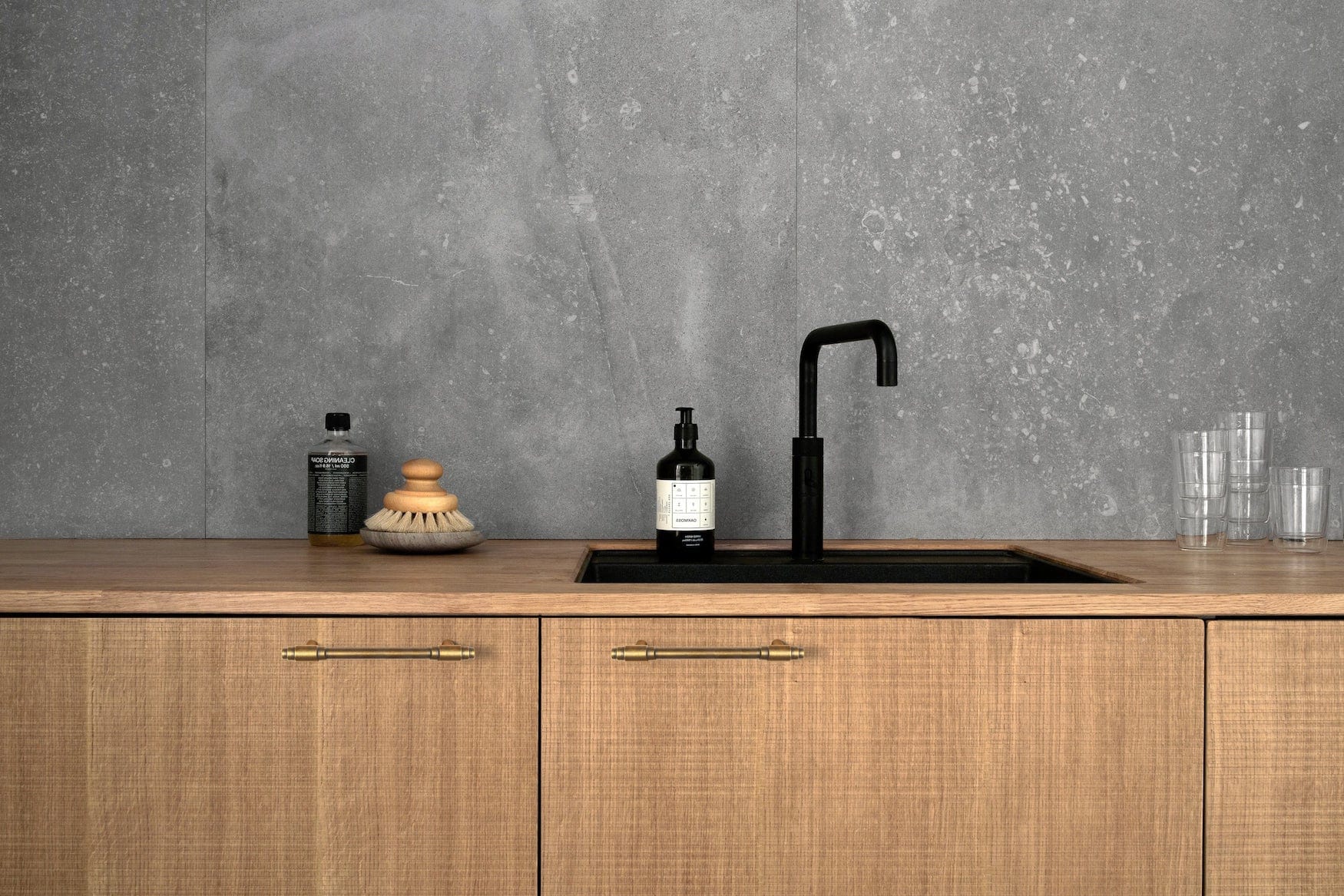 Goo-Ki Vintage Brass Drawer Handles with Unique Geometric T - Shape