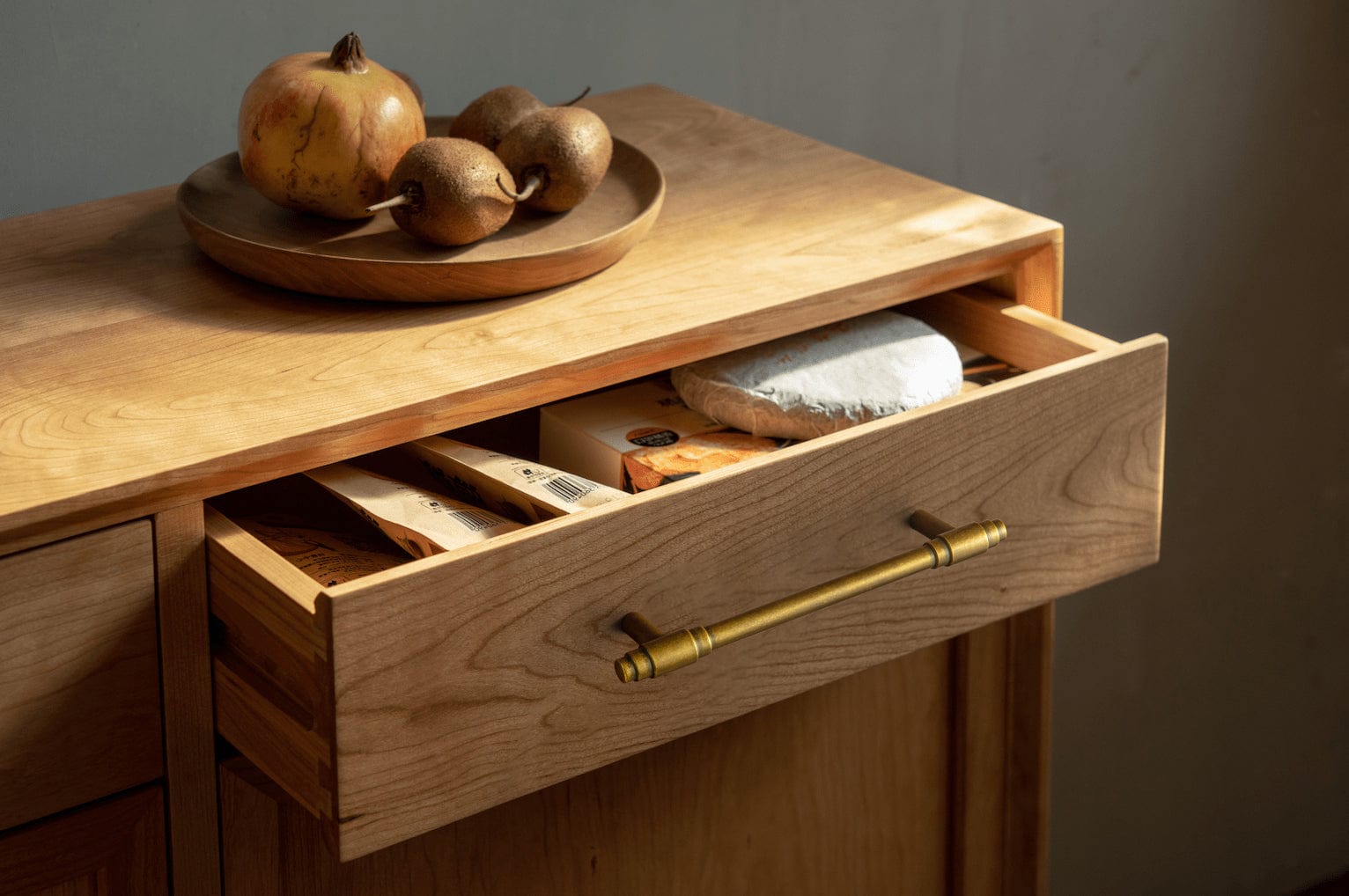 Goo-Ki Vintage Brass Drawer Handles with Unique Geometric T - Shape