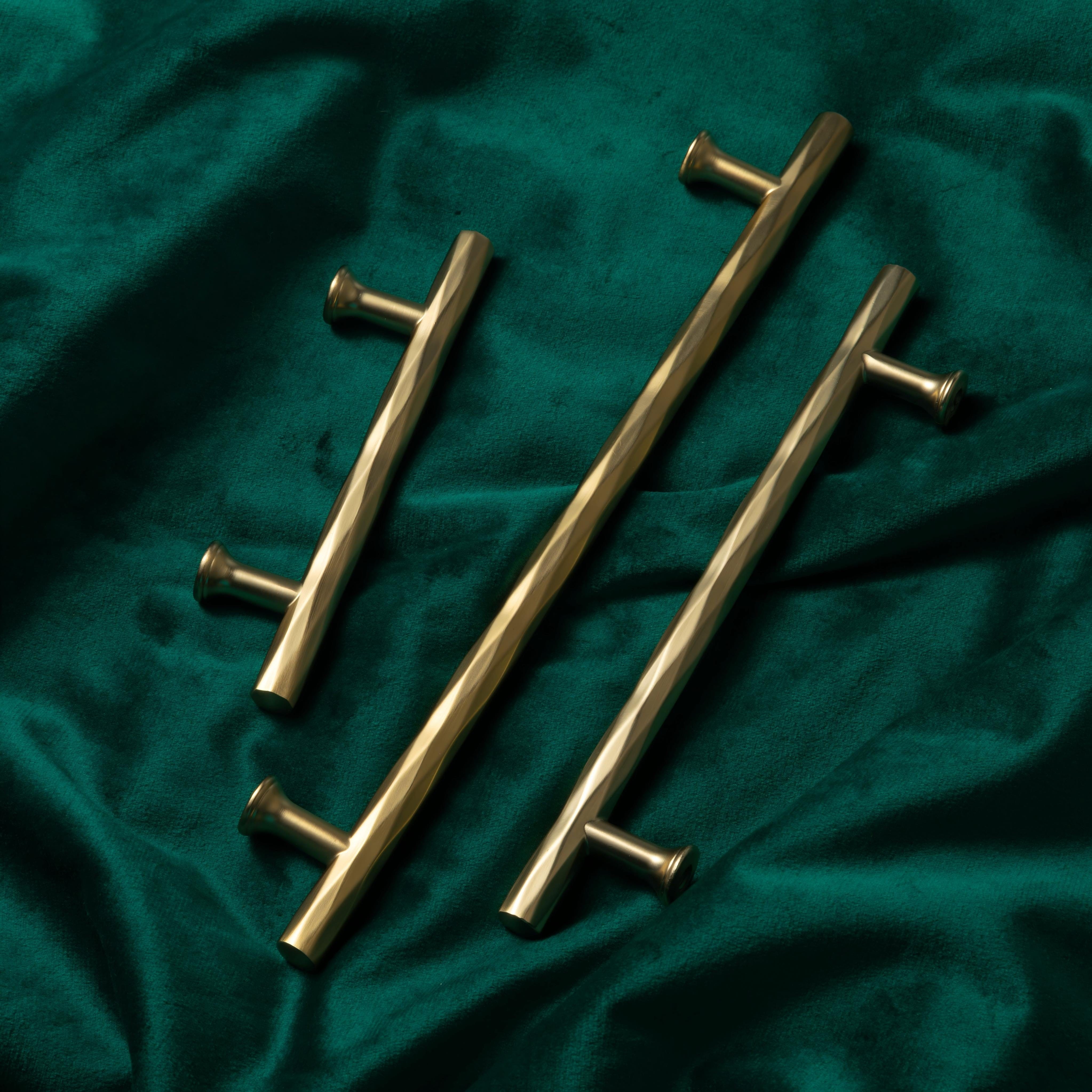 Goo-Ki Vintage Brass Zinc Alloy Twisted Texture Cabinet Pulls - Kitchen Cupboard Dresser Handles