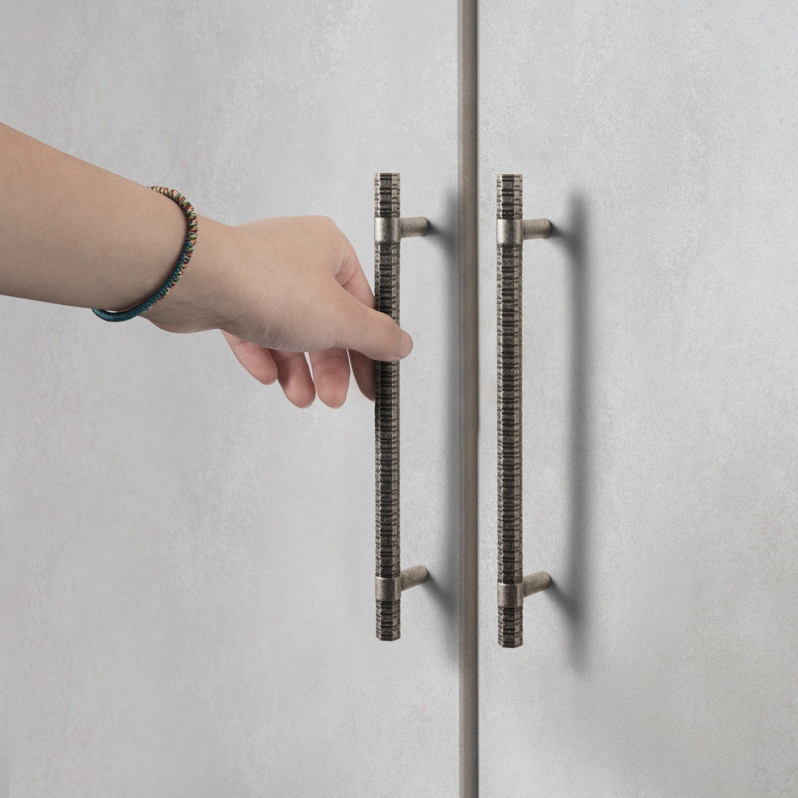 Goo-Ki Vintage Kitchen Cabinet T-Bar Pulls Knurled Antique Cabinet Handles