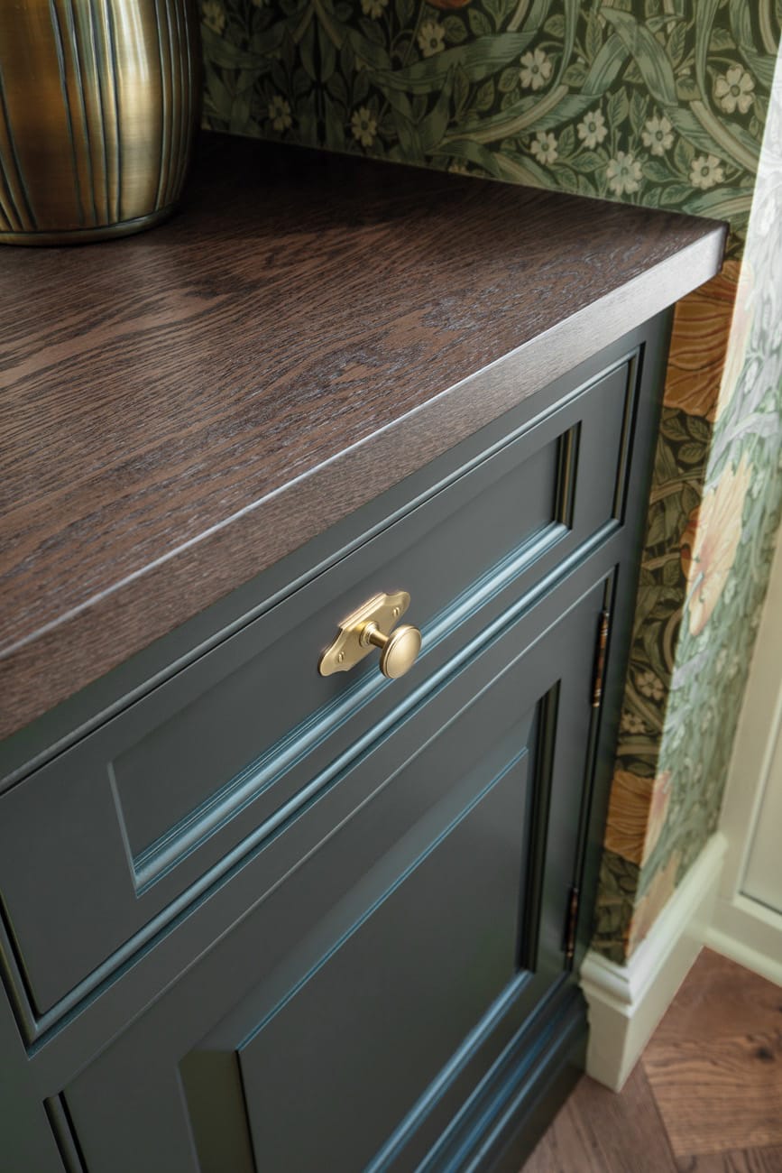 Goo-Ki Vintage Retro Bronze Drawer Knob Kitchen Hardware Single Hole Cabinet Knobs with Back Plate