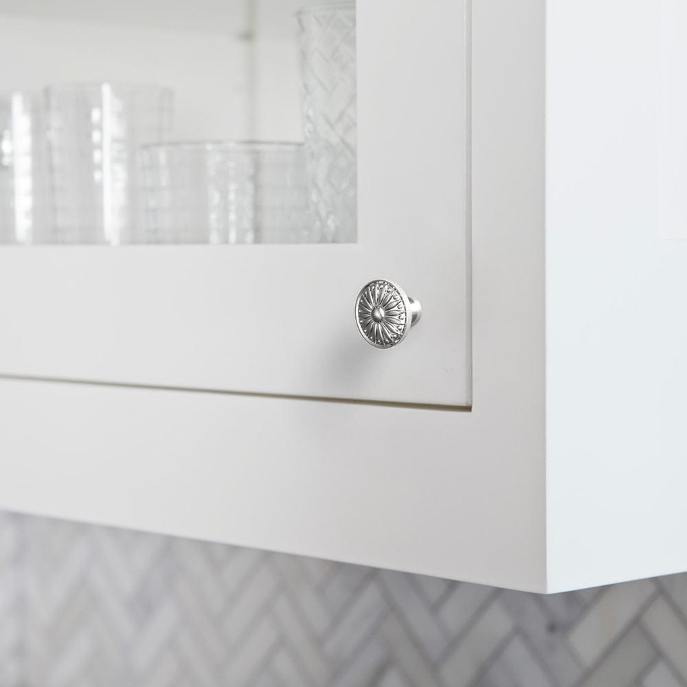 Goo-Ki Vintage Sunburst Cabinet Knobs Ornate Floral Design with Distressed Finish Kitchen Drawer Knobs