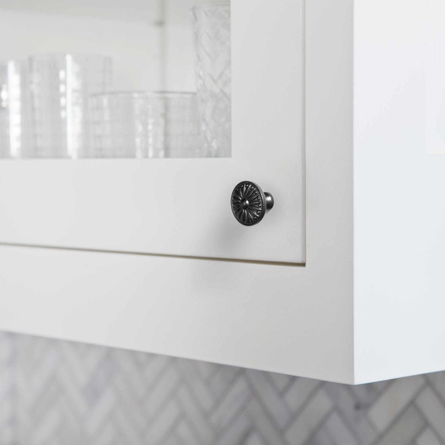 Goo-Ki Vintage Sunburst Cabinet Knobs Ornate Floral Design with Distressed Finish Kitchen Drawer Knobs