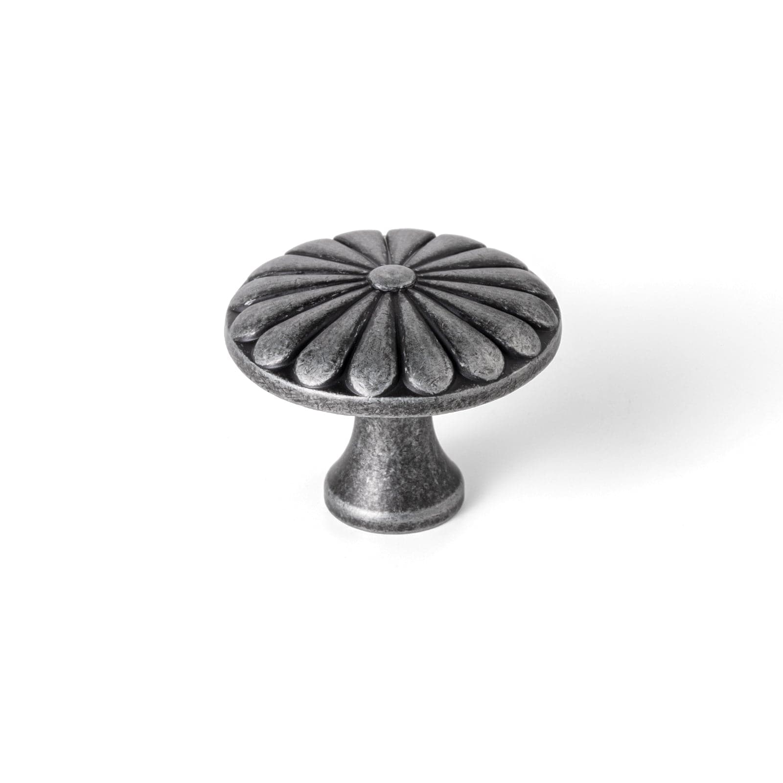 Goo-Ki Weathered Nickel / Knob / 6 Pack Chrysanthemum Pattern Embossed Cabinet Knobs Distressed Zinc Alloy Furniture Hardware