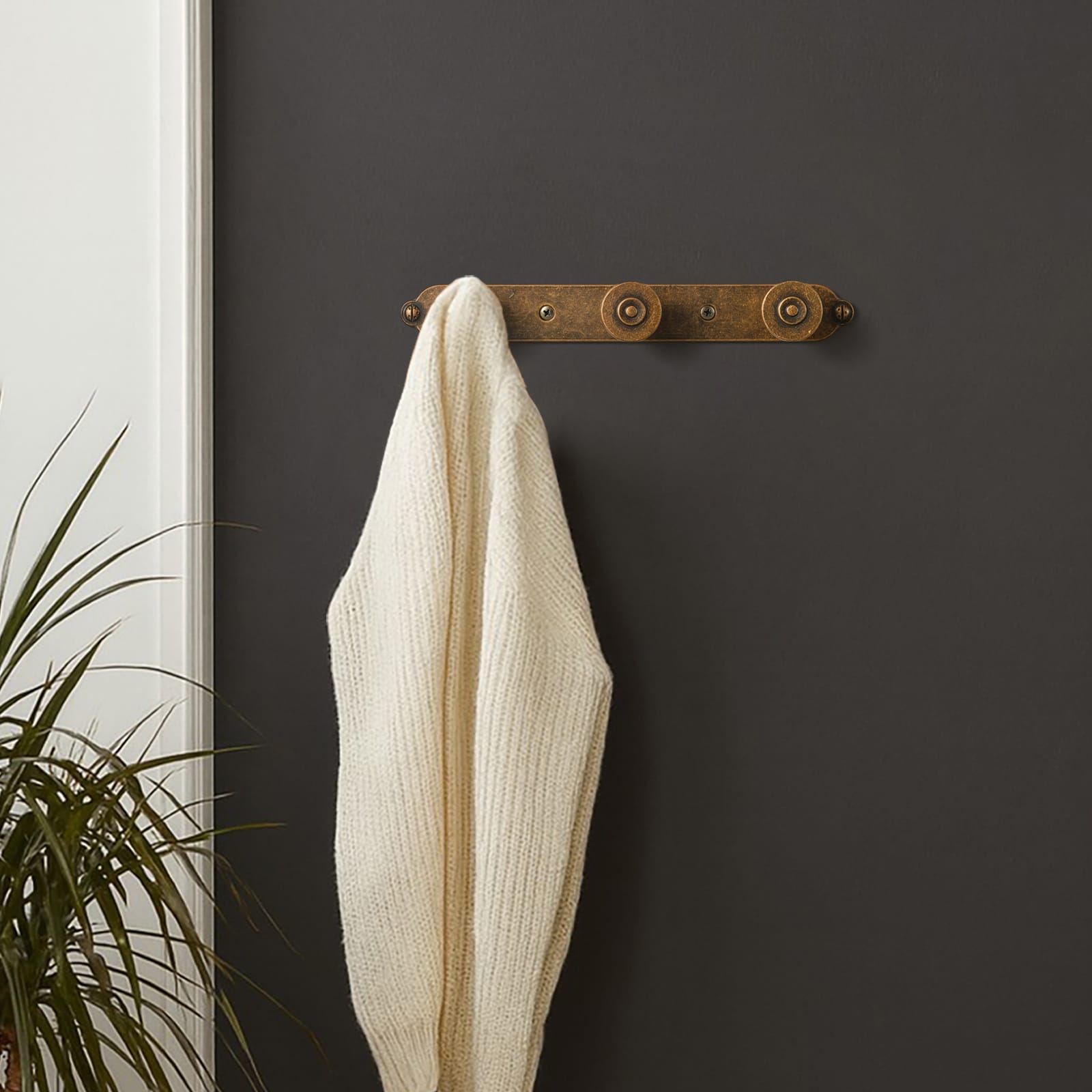 Goo-Ki Zinc Alloy Wall-Mounted Coat Hooks Decorative Multi-Hook Rail with Round Knobs Heavy-Duty Hanger Rail for Entryway, Bathroom & Bedroom