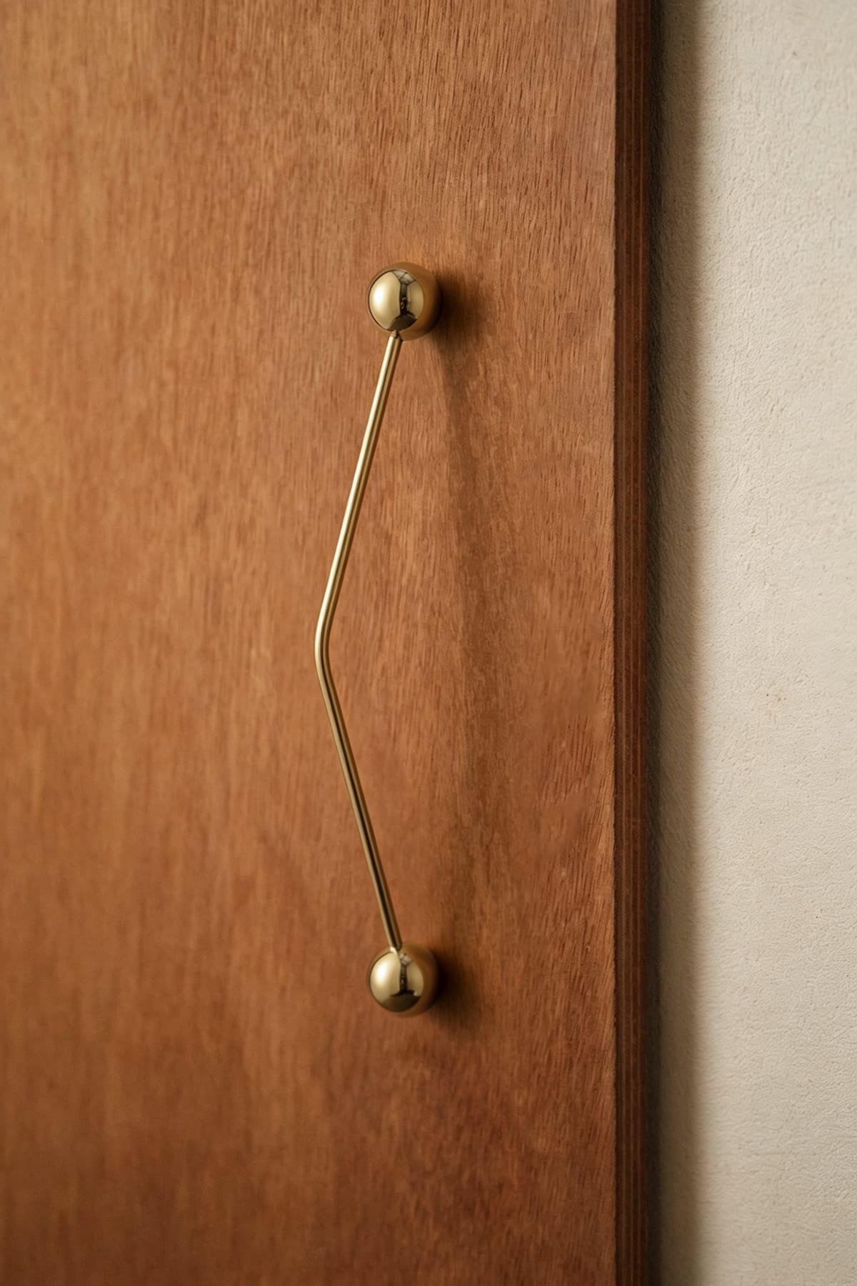 TONA Creative Brass Furniture Handle Novelty Cabinet Bar Pulls European Minimalist Handle