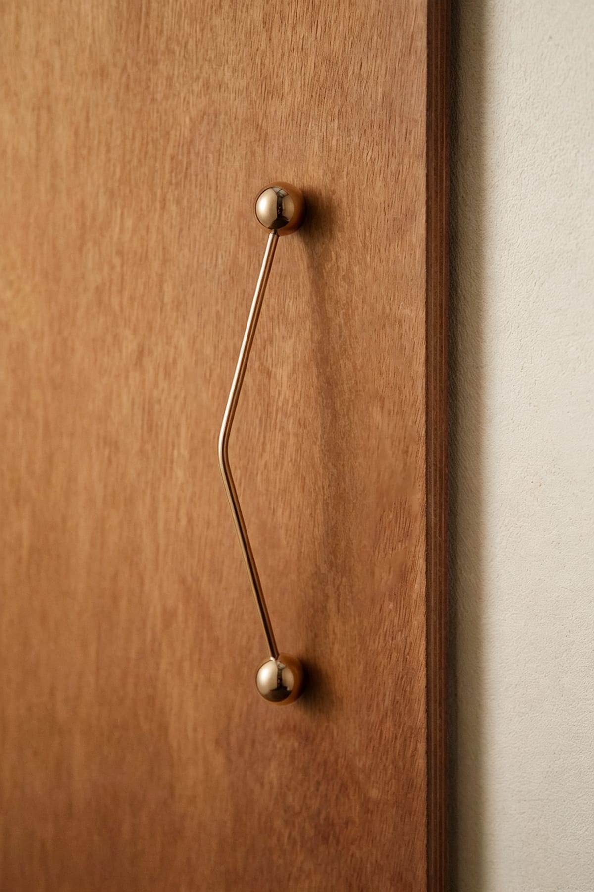 TONA Creative Brass Furniture Handle Novelty Cabinet Bar Pulls European Minimalist Handle