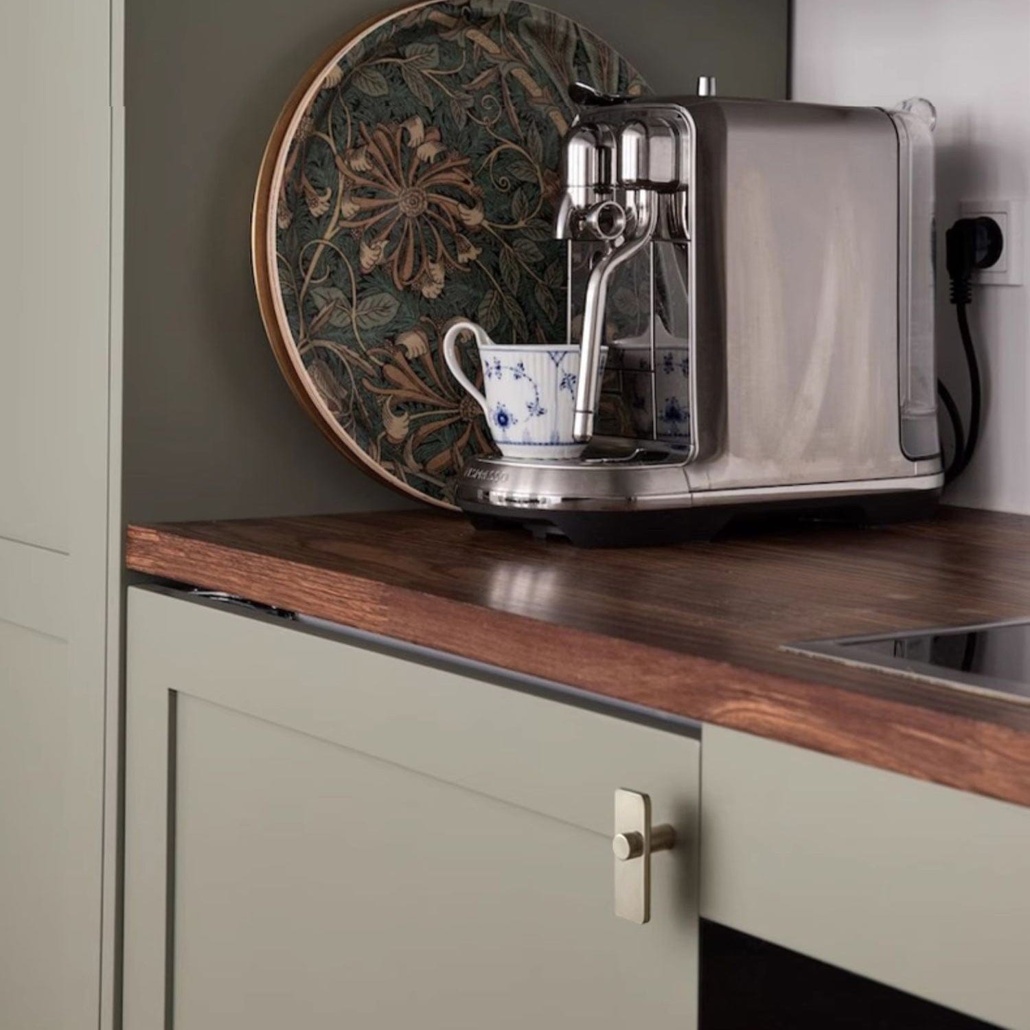 TONA Elegant Brass Drawer Knob and Pulls for Home Glossy Silver Furniture Handles