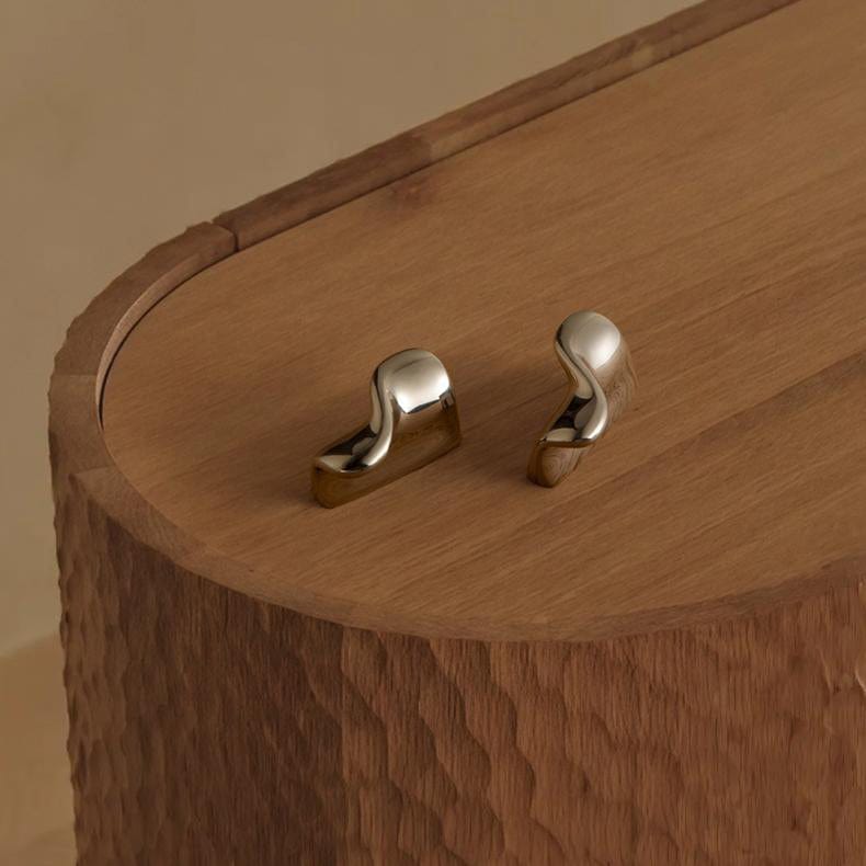 TONA Titanium Silver / 1.25'' Hole Center / 2 Pack Titanium Silver Copper Cabinet Pull with Organic Twisted Shape
