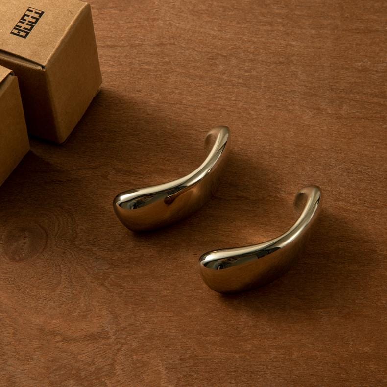 TONA Titanium Silver / 2.5'' Hole Center / 2 Pack Modern Titanium Silver Copper Cabinet Pull with Smooth Curved Form