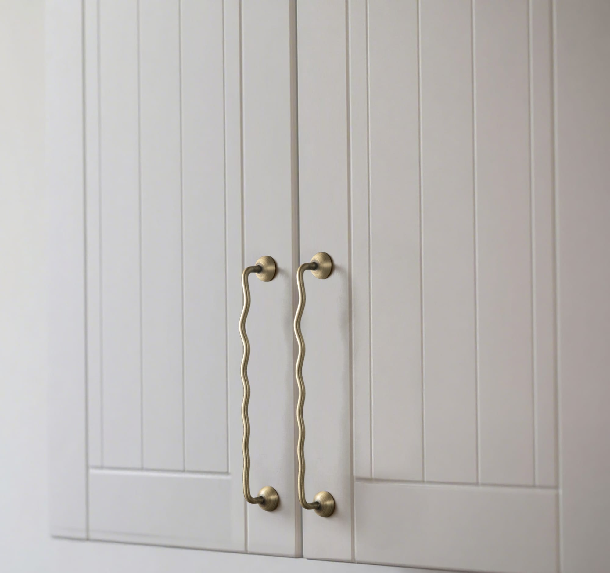 TONA Titanium Silver Solid Brass Cabinet Pull - Stylish Wave Curved Design for Kitchen/Bathroom Cabinets