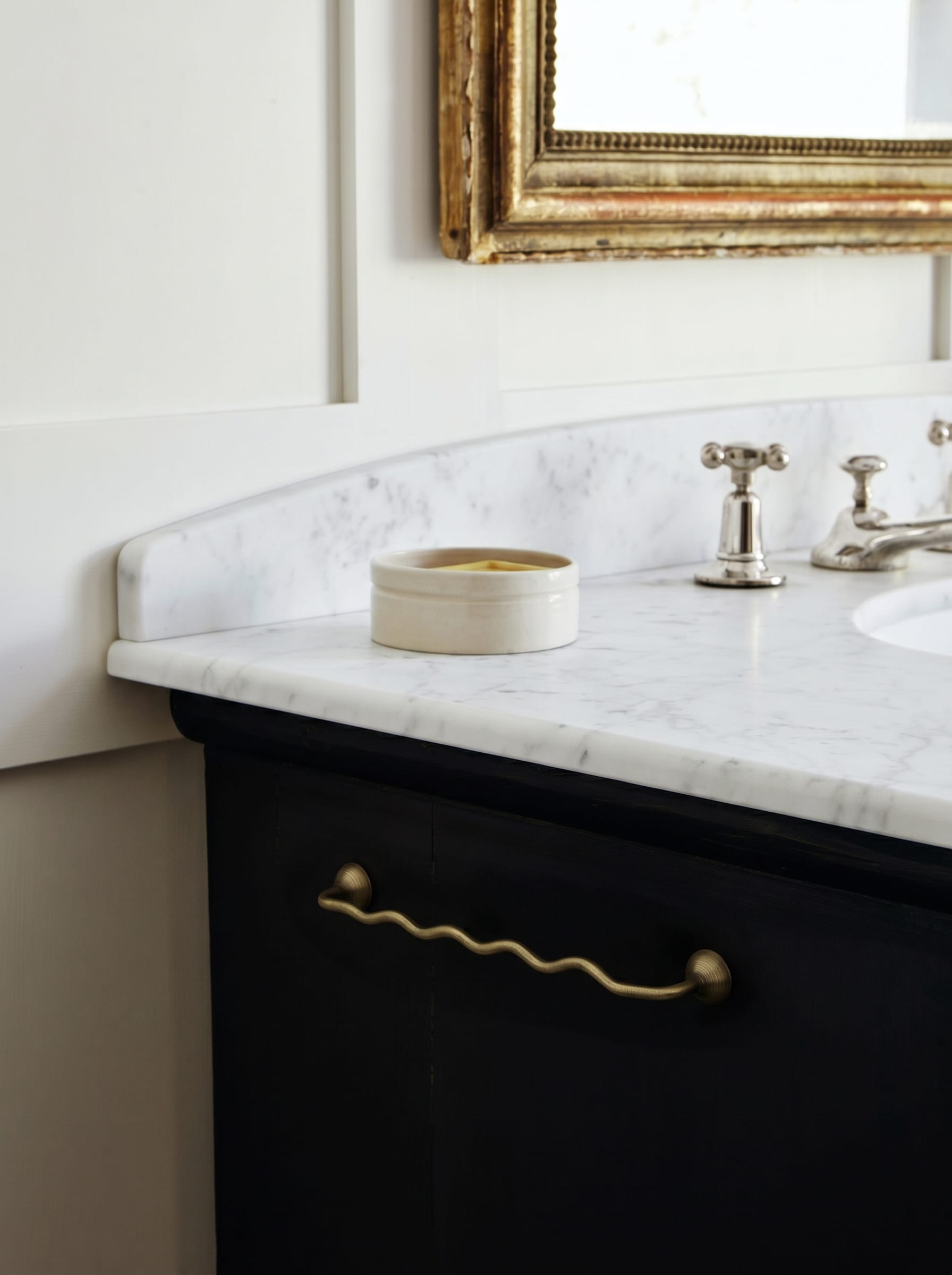 TONA Titanium Silver Solid Brass Cabinet Pull - Stylish Wave Curved Design for Kitchen/Bathroom Cabinets