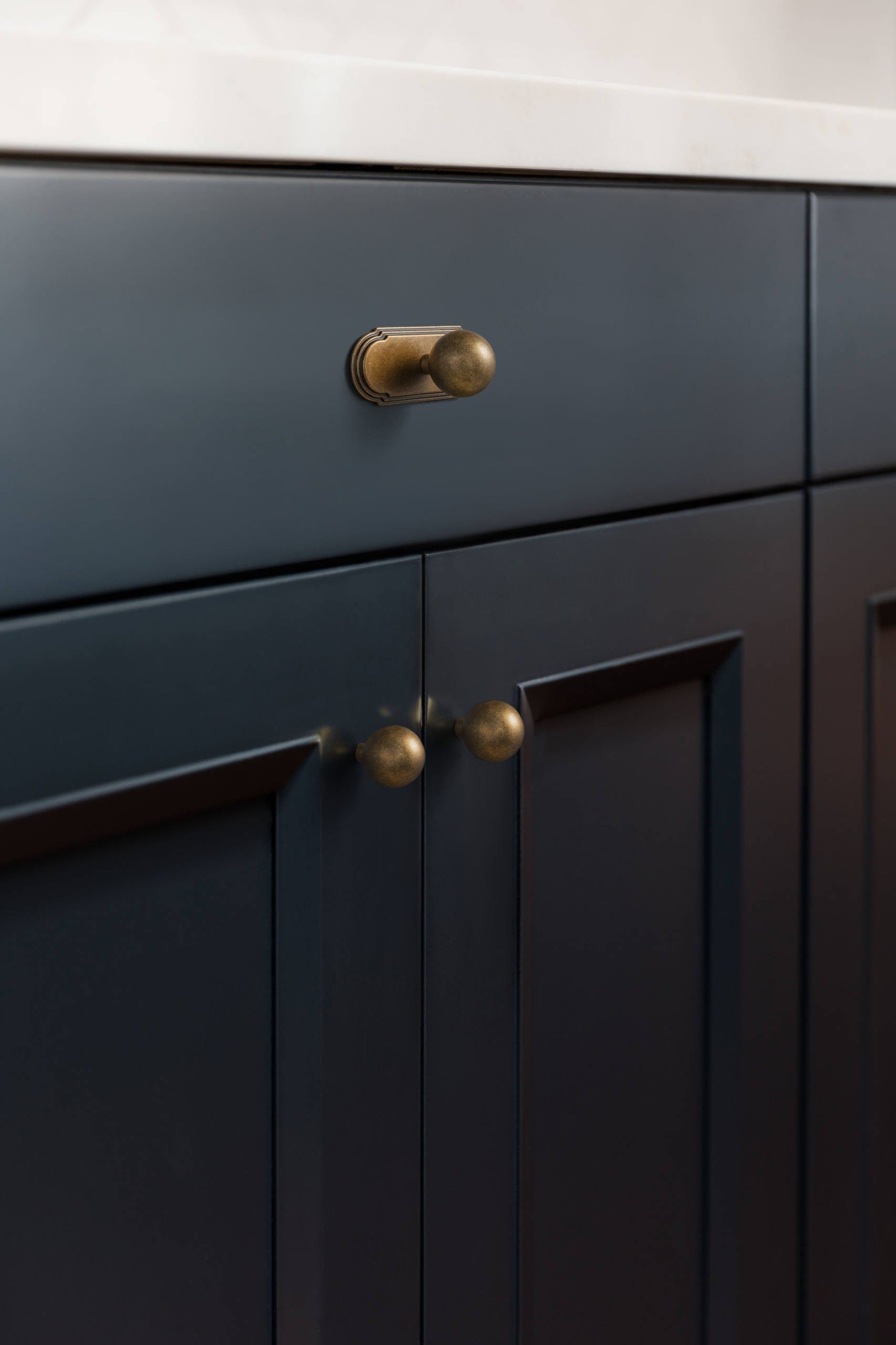 2 Pack Round Cabinet Knobs with Back Plate Zinc Alloy Cabinet Handle with Long Back Plate