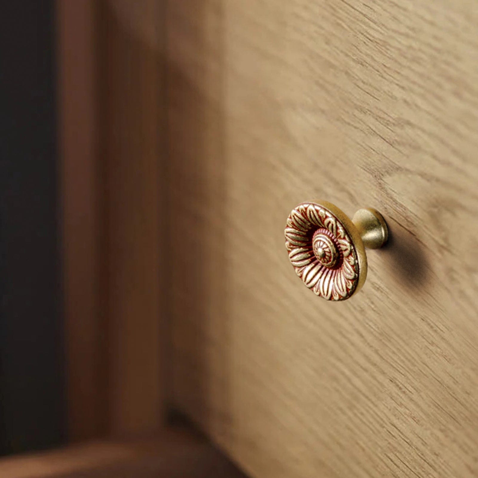 Ornate Sunflower Embossed Cabinet Knobs Distressed Multi-Tone Zinc Alloy Furniture Hardware