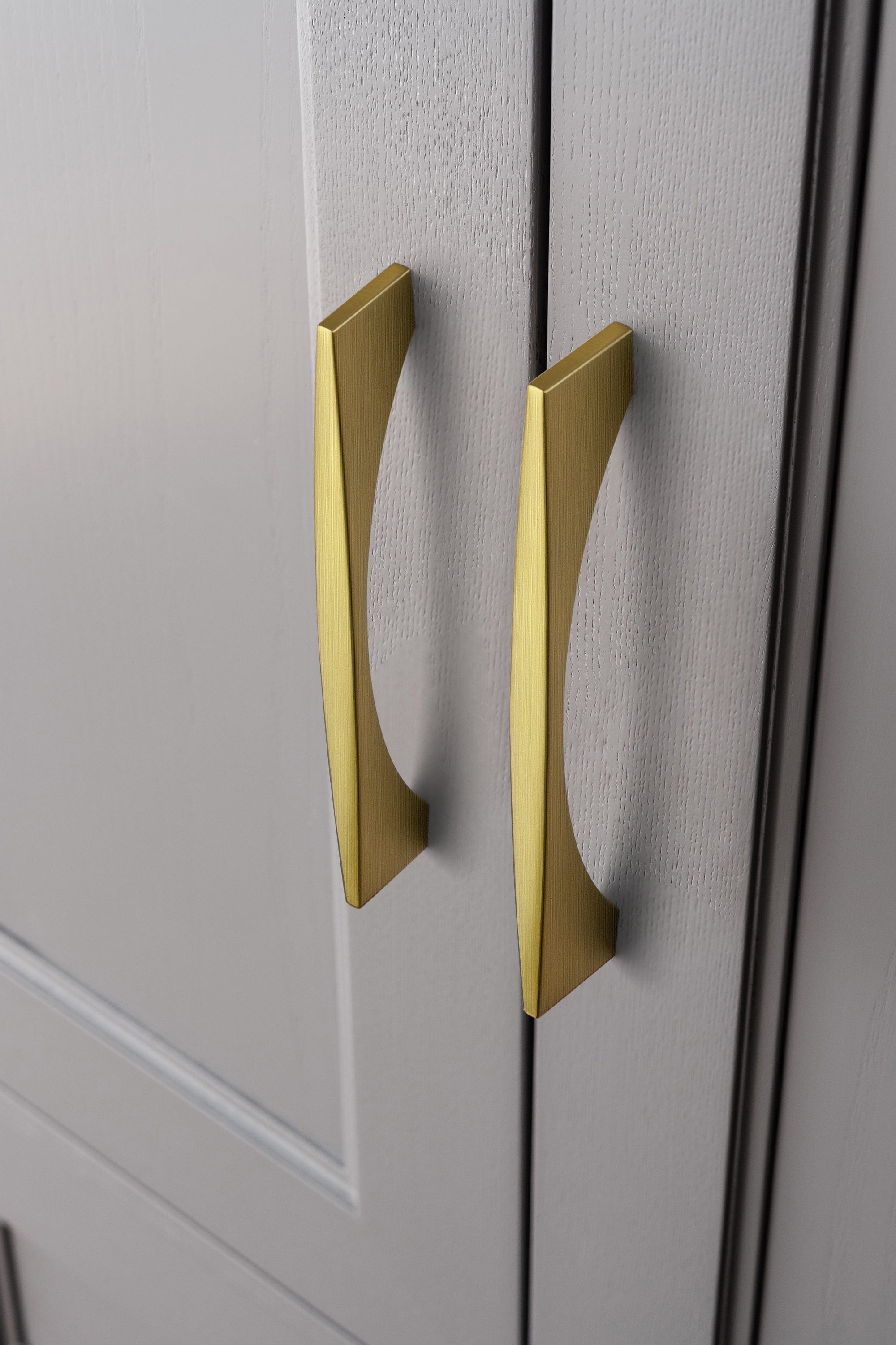 Stylish Modern Cabinet Pull Wardrobe Knobs for Bedroom