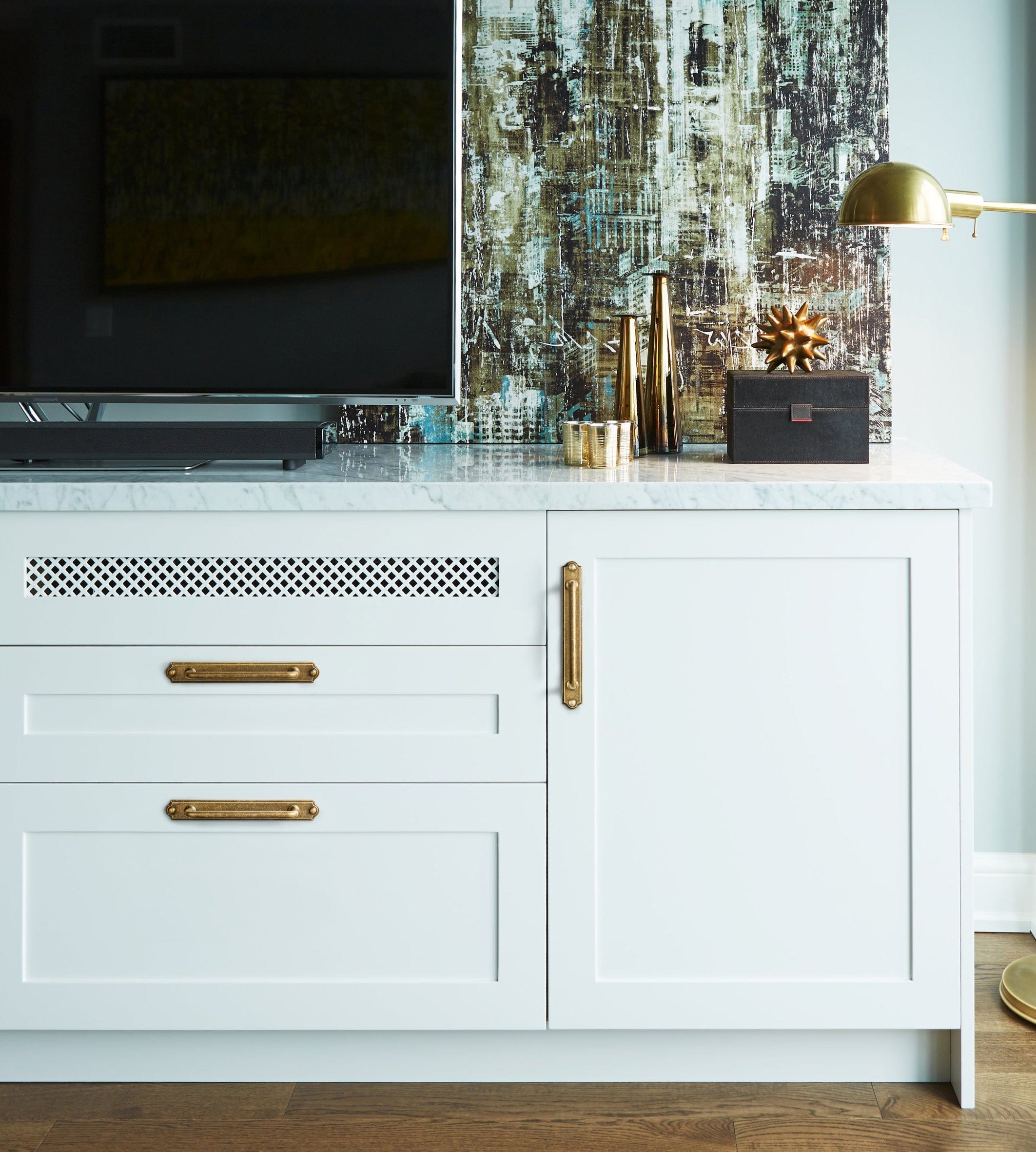 Timeless Drawer Pulls Classic Vintage Furniture Handle Elegant Modern Home Decor