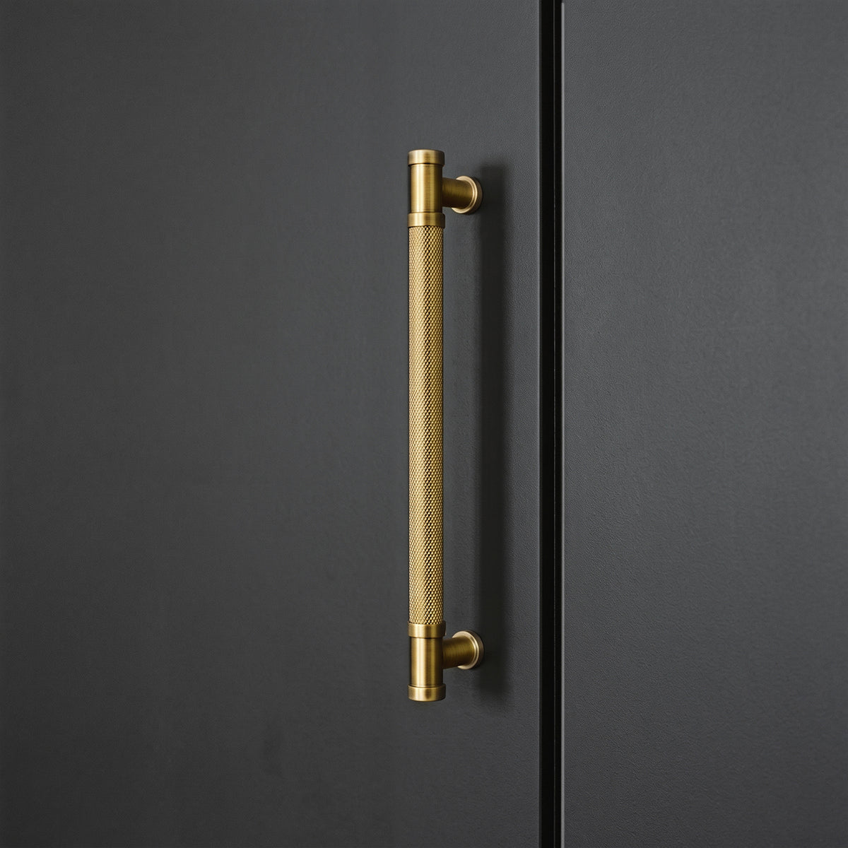 Knurled Metal Alloy Vintage Bronze Bar Pull Kitchen Hardware