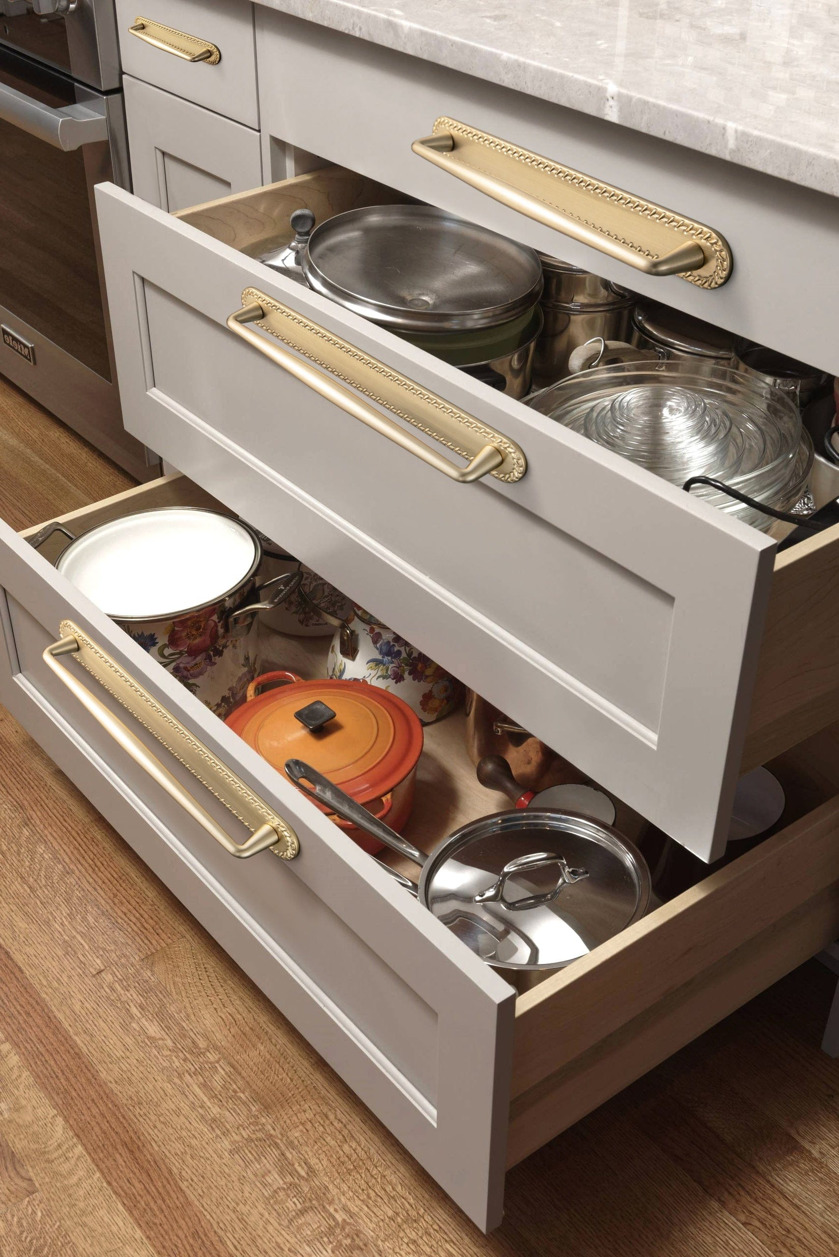 2 Pack Vintage Zinc Alloy Cabinet Pulls with Back Plate - Furniture Handles for Kitchen Cupboards