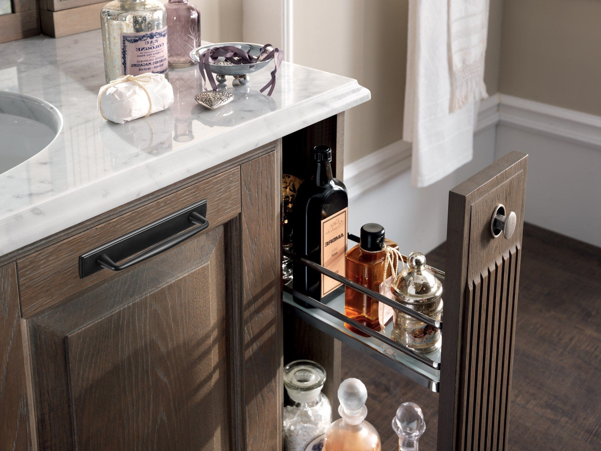 2 Pack Vintage Zinc Alloy Cabinet Pulls with Back Plate - Furniture Handles for Kitchen Cupboards