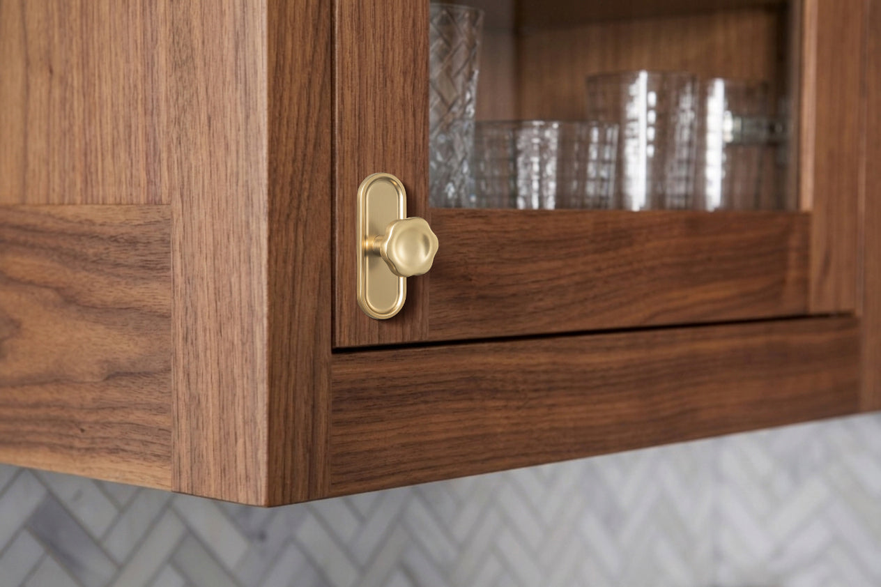 Floral Zinc Alloy Cabinet Knobs with Decorative Backplates, Assorted Multi-Shape Base Plates Furniture Drawer Knobs for Cabinet