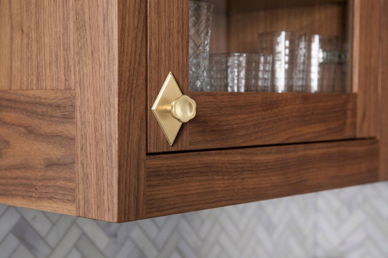 Floral Zinc Alloy Cabinet Knobs with Decorative Backplates, Assorted Multi-Shape Base Plates Furniture Drawer Knobs for Cabinet