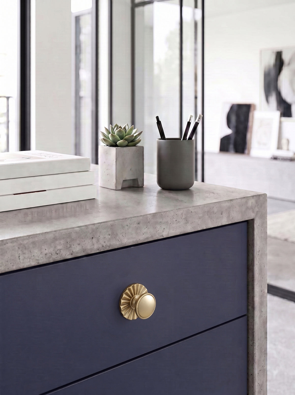 Classic Round Design Cabinet Knobs with Toothed Rim for Kitchen Drawers