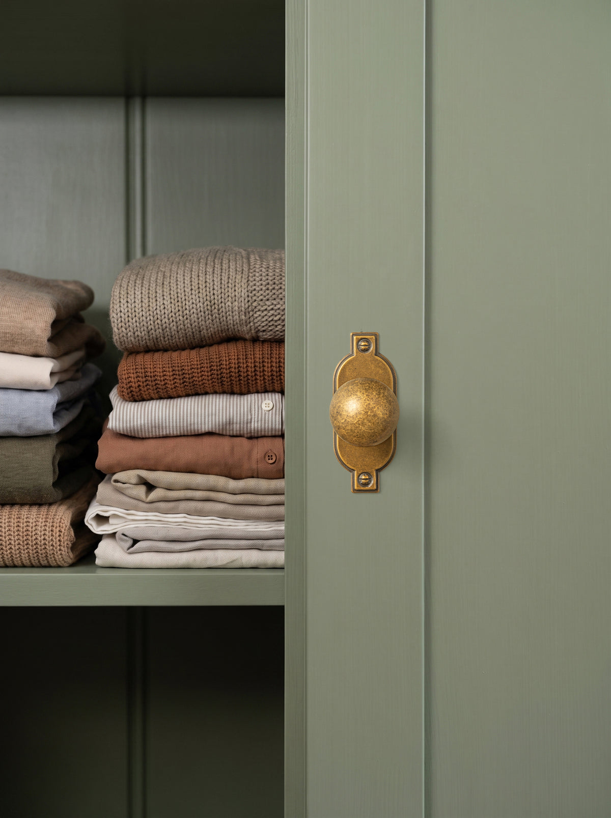 Round Ball Cabinet Knobs, Solid Zinc Alloy Drawer Knobs with Multiple Optional Backplates for Kitchen Furniture Hardware