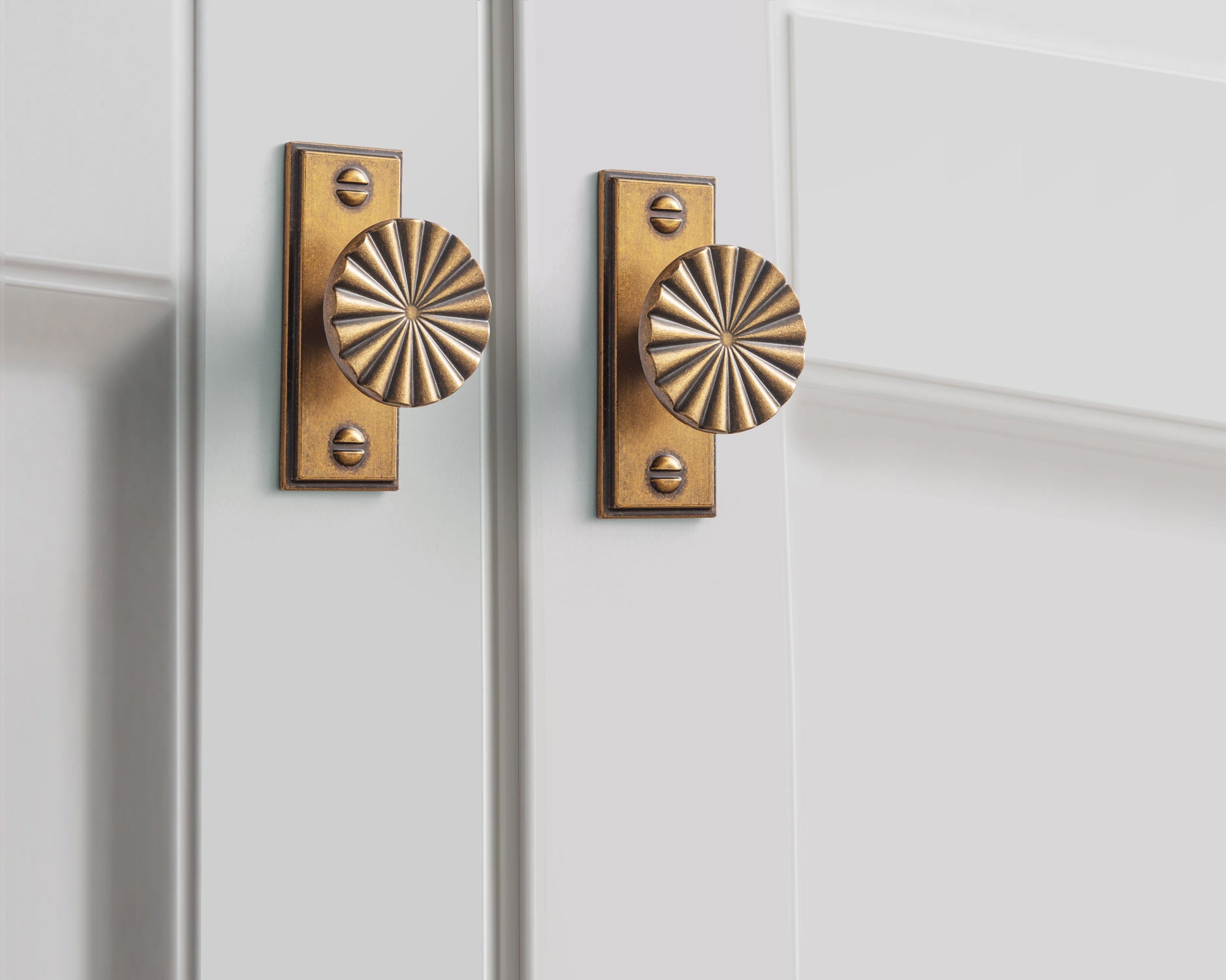 Semicircular Antique Brass Cabinet Pulls Half Moon Shaped Bin Cup Drawer Pull