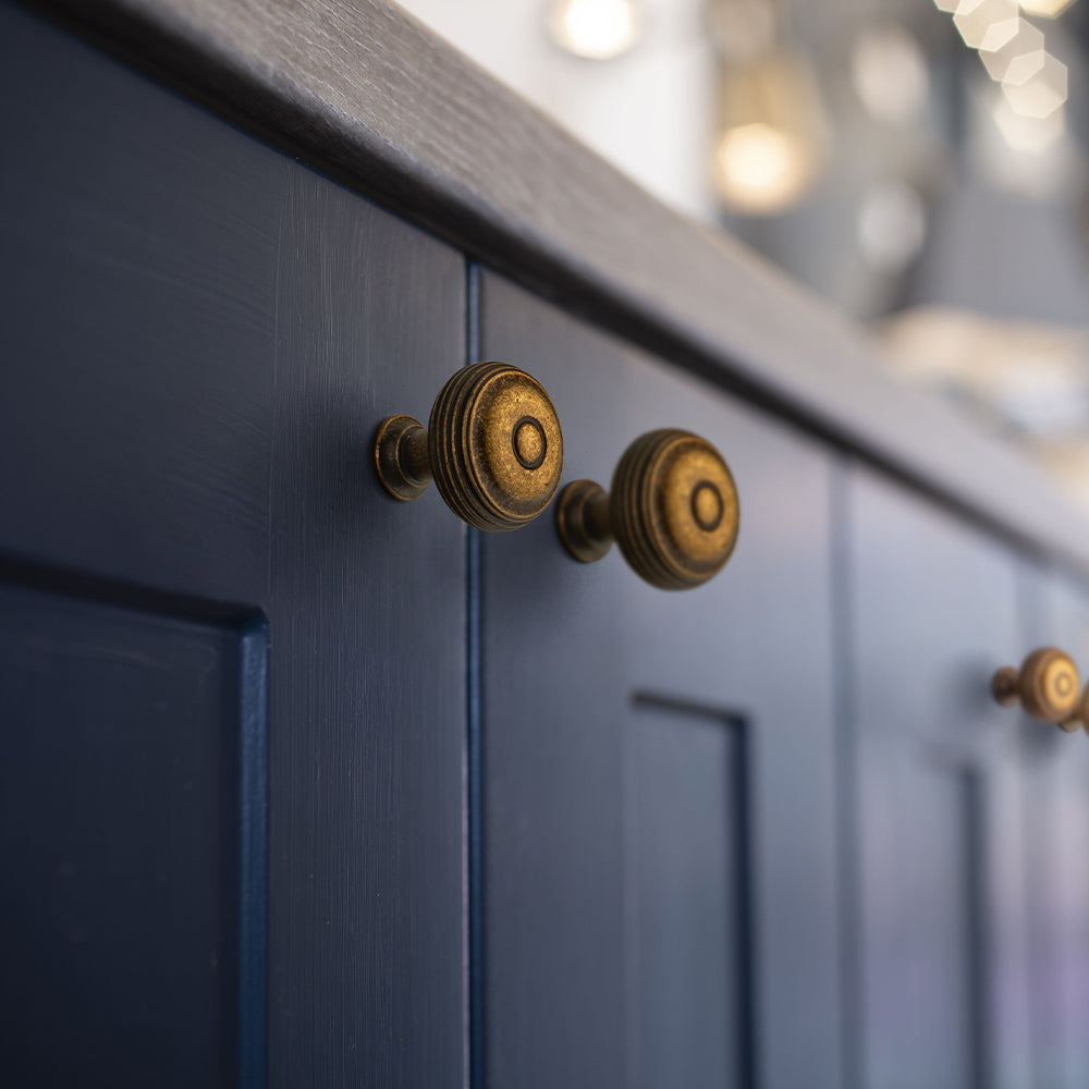 Concentric Tiered Round Zinc Alloy Cabinet Knobs, Classic Ridged Vintage Drawer Knob for Cabinet, Dresser