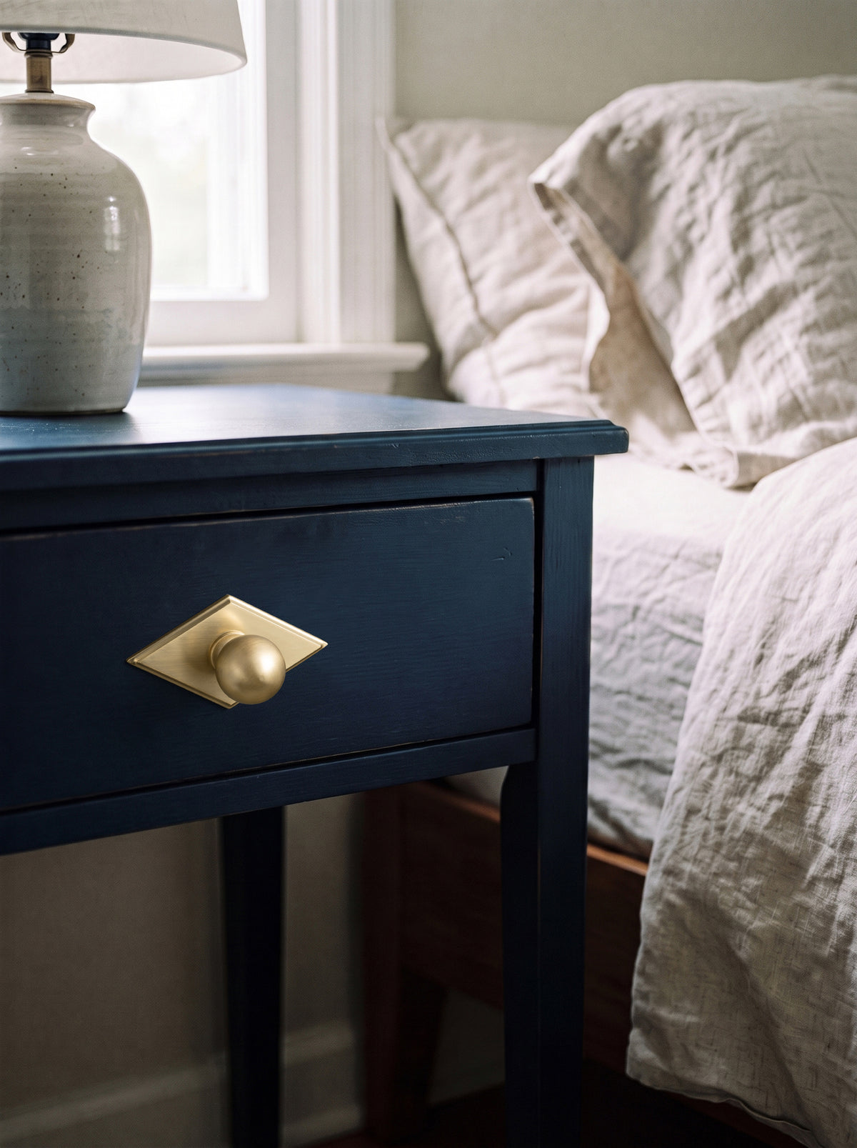 Round Ball Cabinet Knobs, Solid Zinc Alloy Drawer Knobs with Multiple Optional Backplates for Kitchen Furniture Hardware