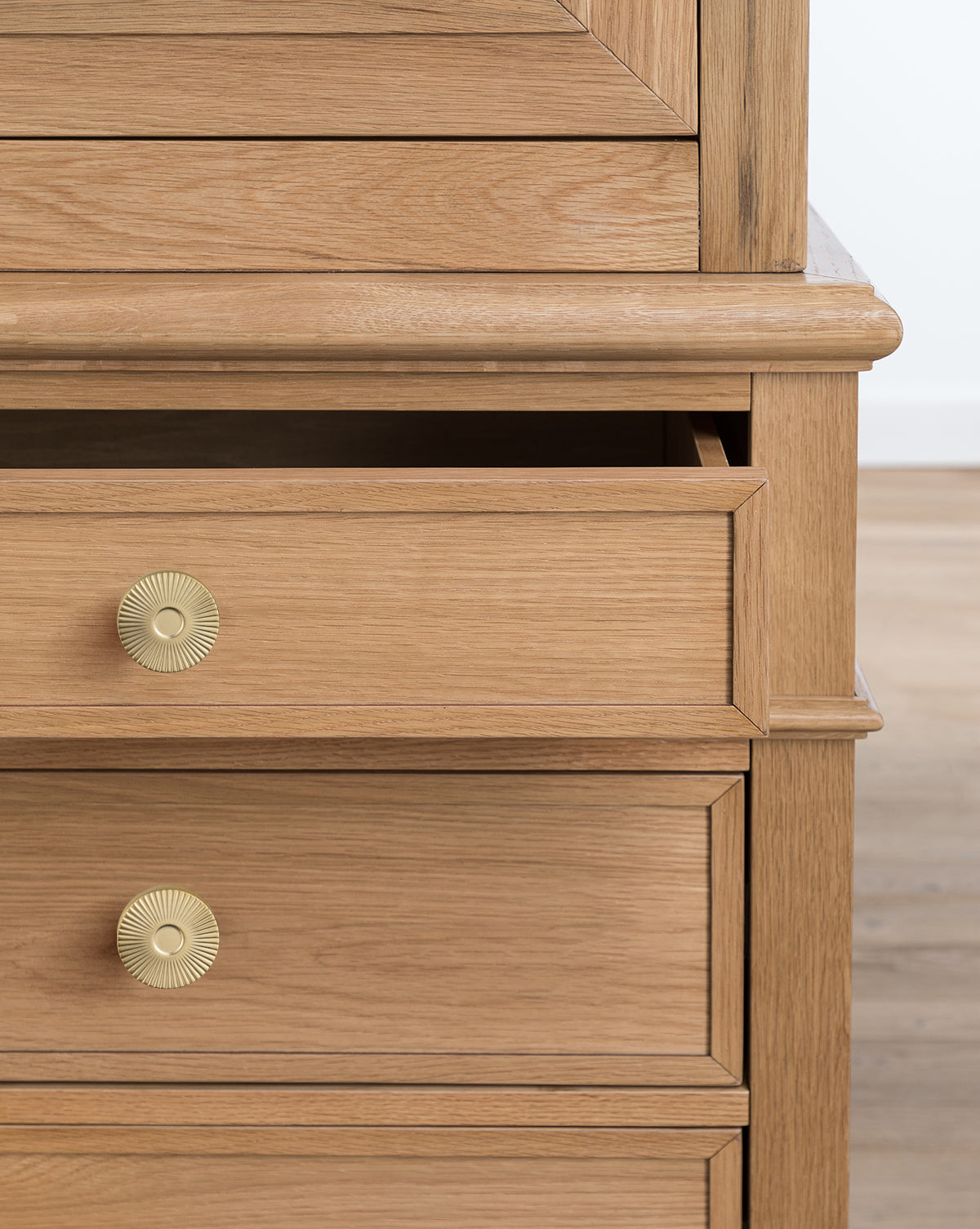 Retro Radiating Pattern Cabinet Knob with Ornate Backplate, Solid Zinc Alloy Drawer Knob for Classic Cabinet Renovation