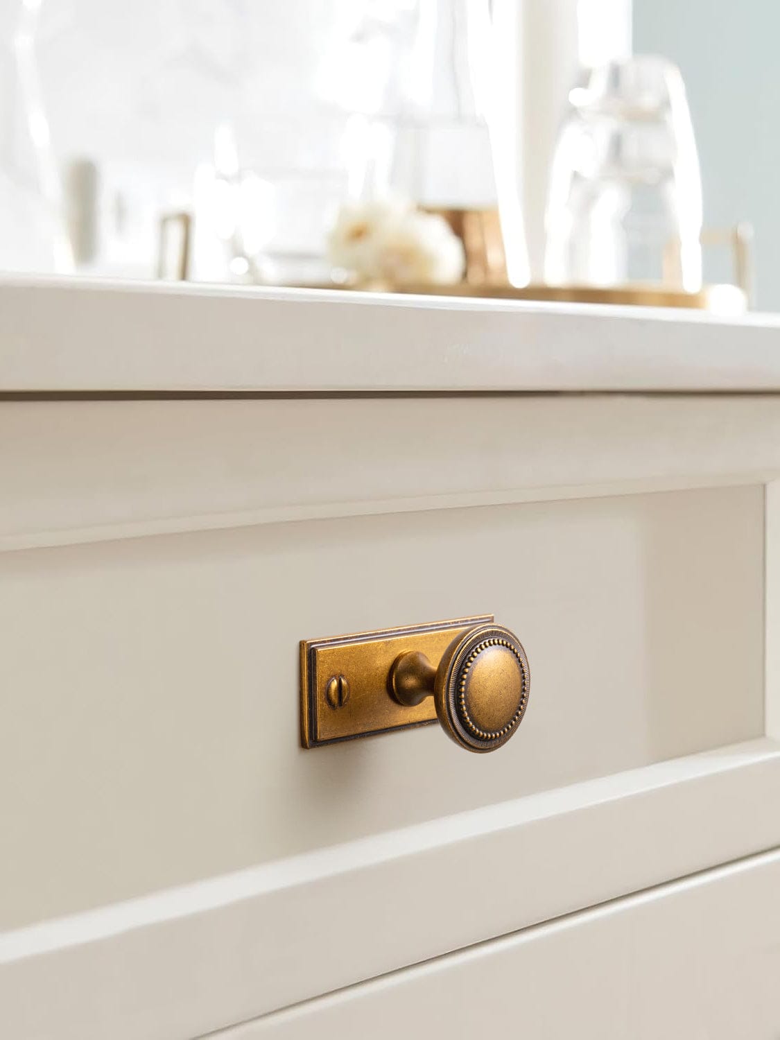 Antique Brass Zinc Alloy Cabinet Knob with Delicate Decorative Back Plate Set