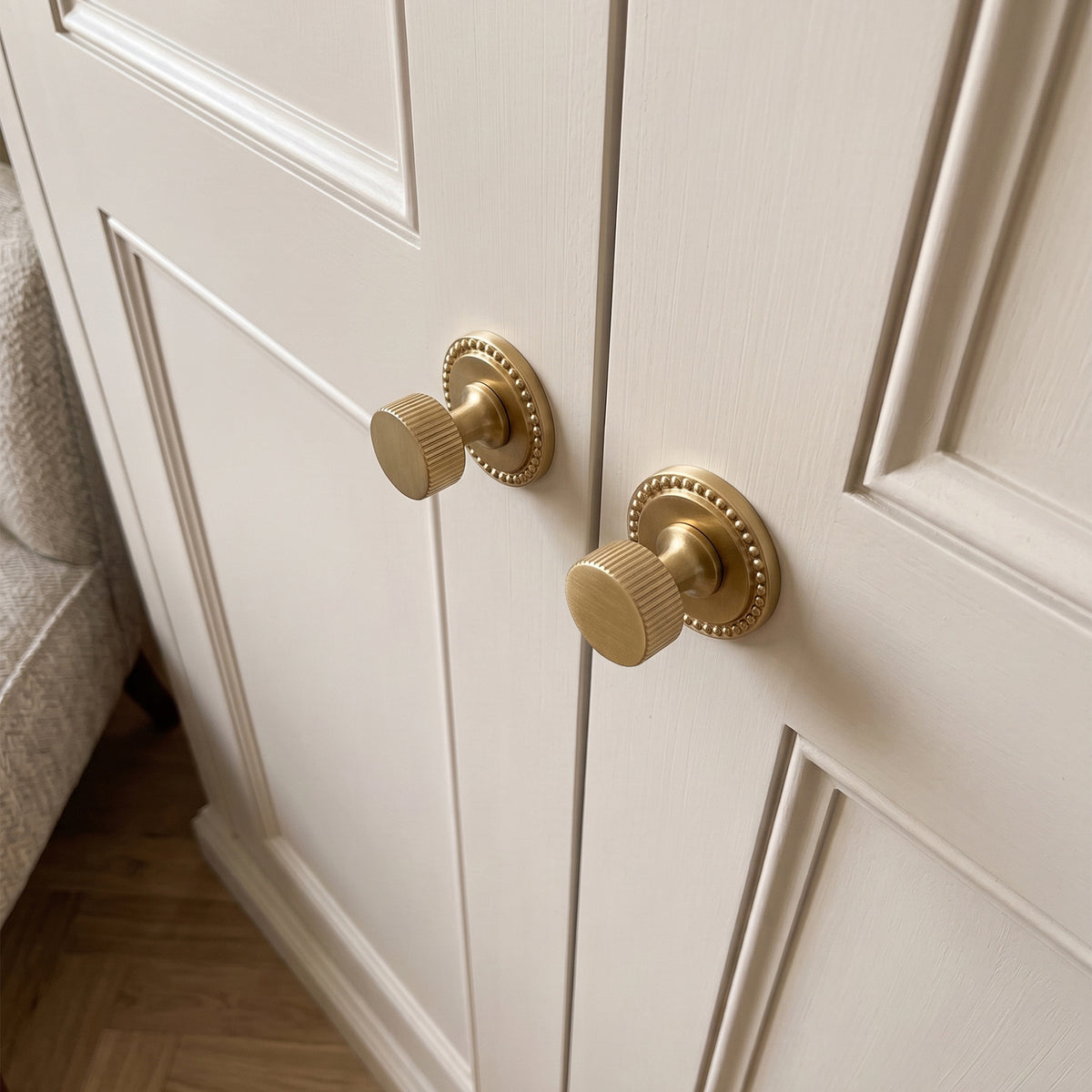6 Pack Knurled Zinc Alloy Cabinet Knob with Assorted Decorative Backplates, Drawer Single Hole Knob
