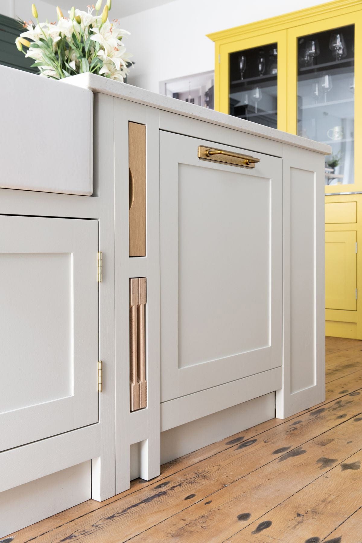 2 Pack Cabinet Bar Pulls with Back Plate Vintage Drawer Handles Home Improvement Hardware