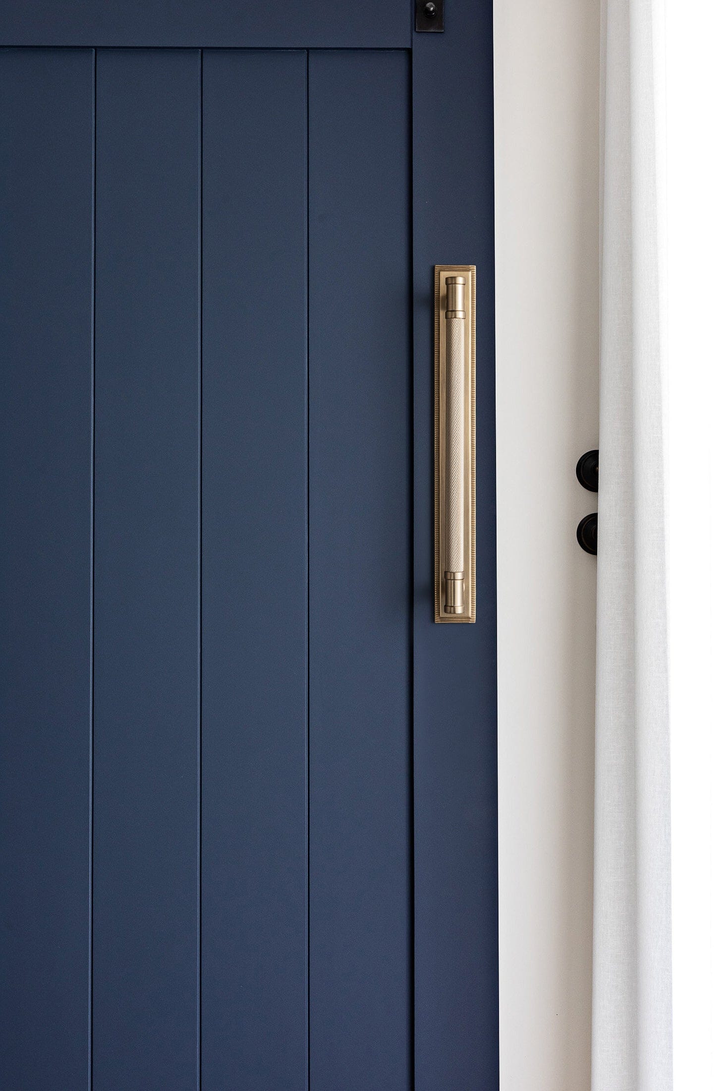 2 Pack Knurled Metal Alloy Vintage Bronze Bar Pull with Back Plate Kitchen Hardware