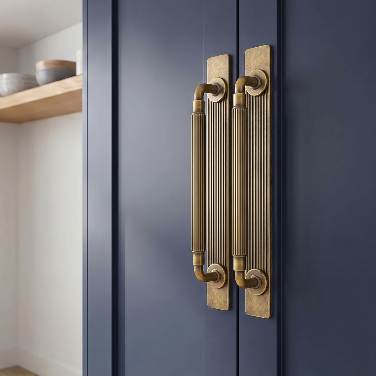 2 Pack Zinc Alloy Fluted Cabinet Handles with Ornate Backplates, Grooved Bar Pulls for Furniture Cabinet Hardware
