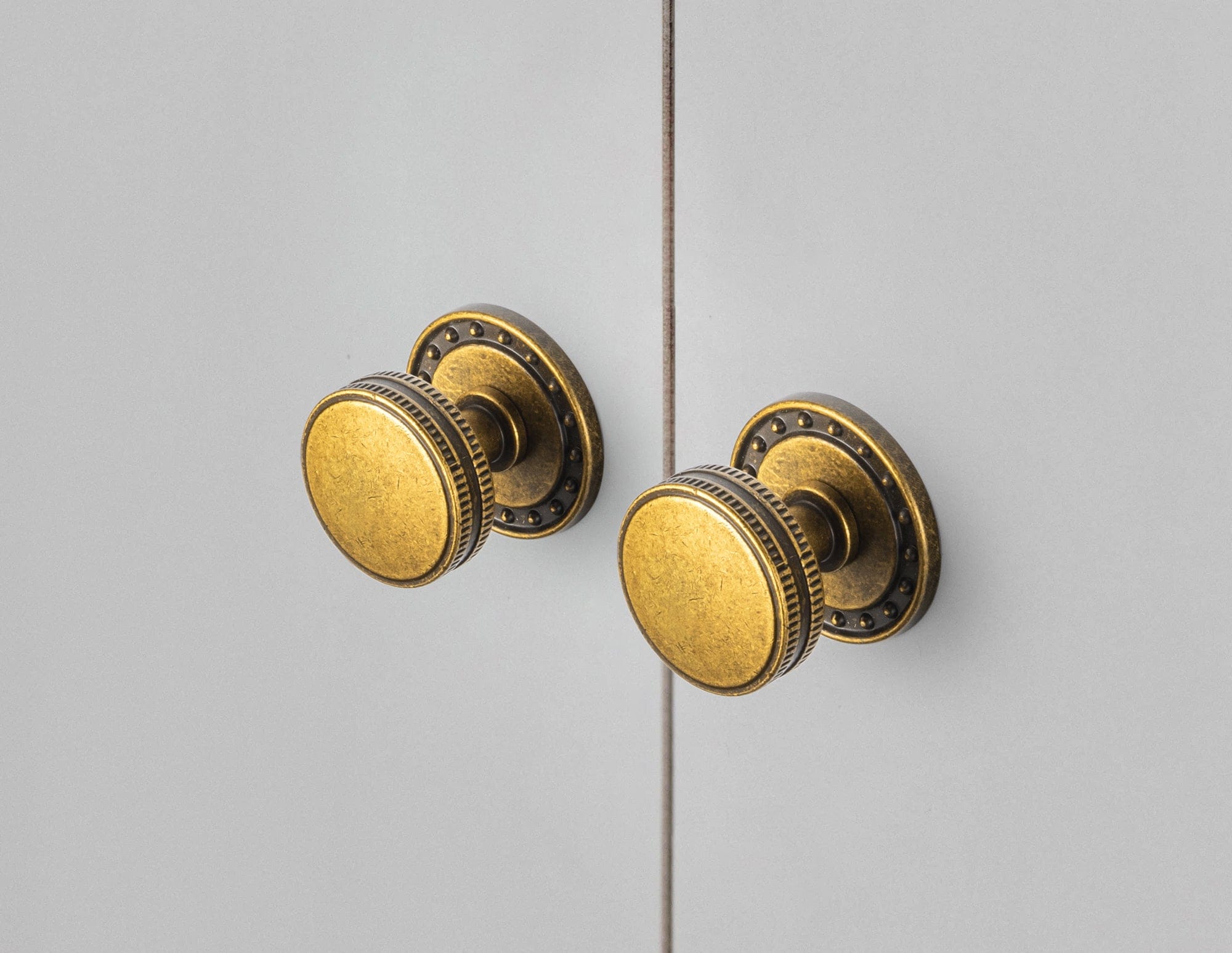 Distinctive Artistic Engravings Single Hole Round Cabinet Knob Retro Flair Kitchen Hardware