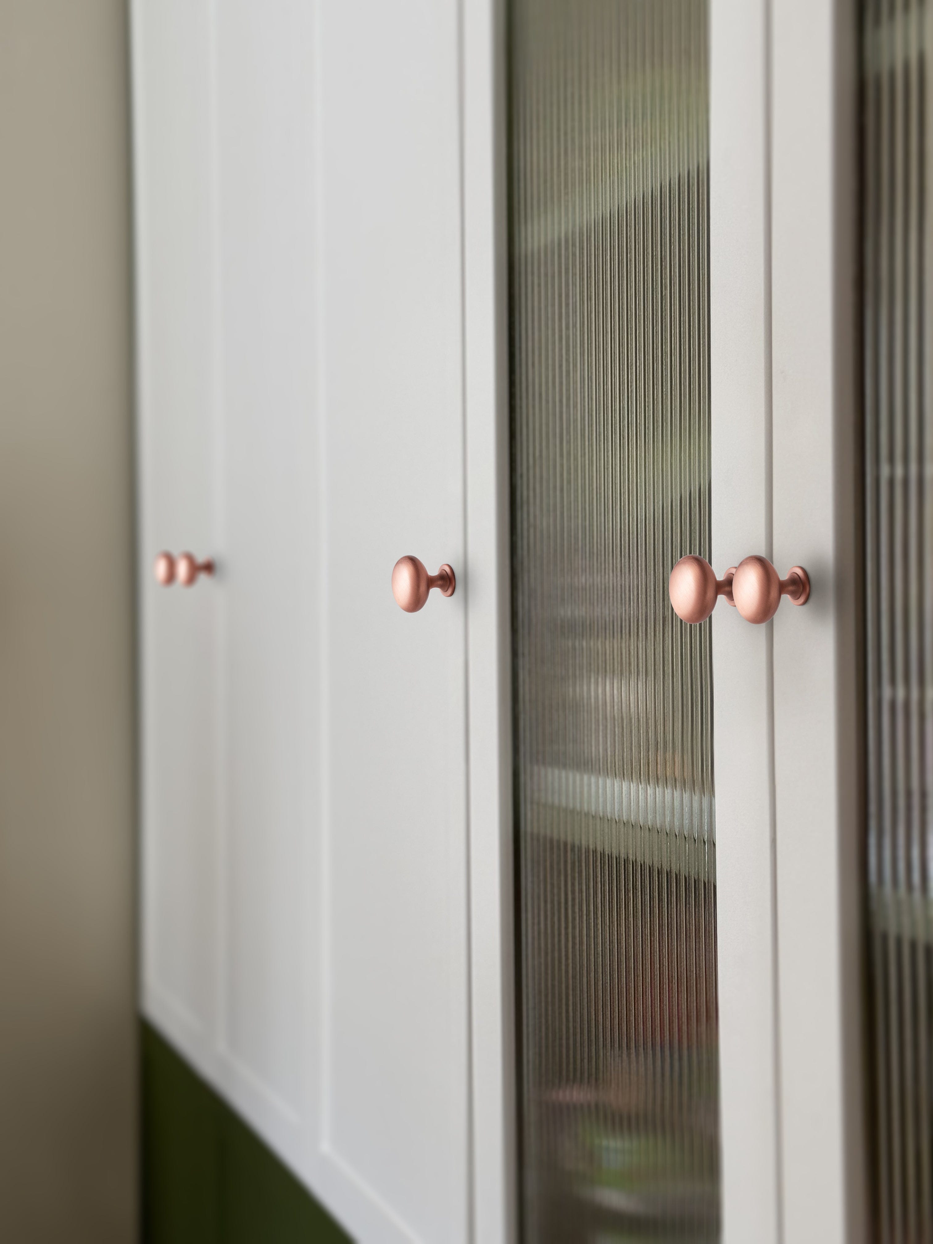 Antique Brass Zinc Alloy Cabinet Knob with Back Plate Single Hole Center Cabinet Hardware for Bedroom Kitchen