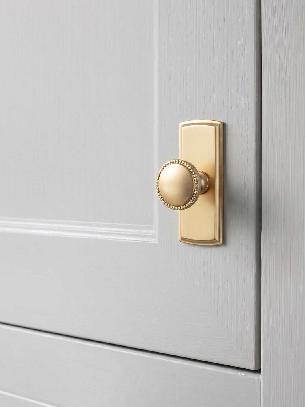 Classic Round Design Cabinet Knobs with Toothed Rim for Kitchen Drawers