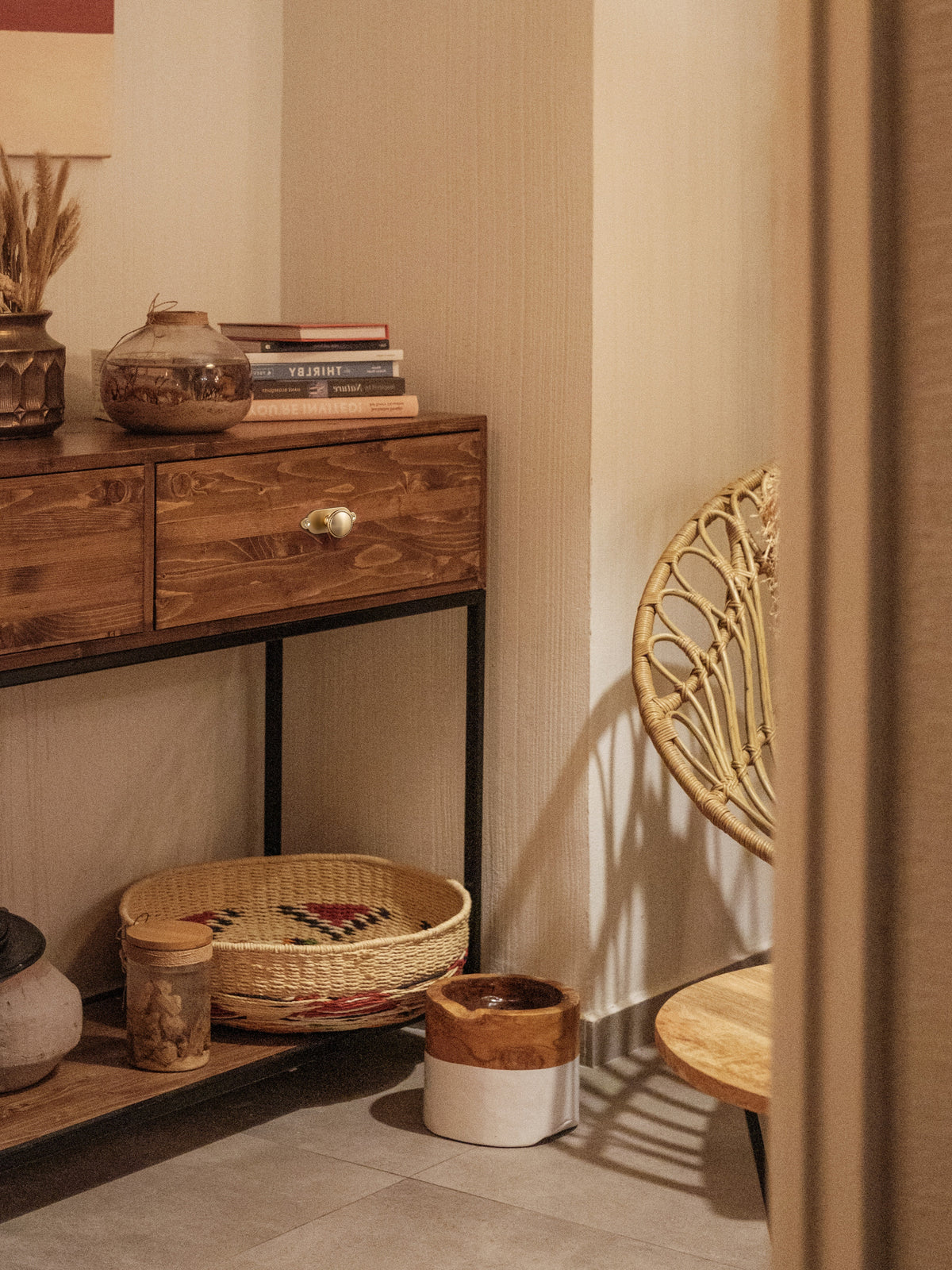 Classic Round Design Cabinet Knobs with Toothed Rim for Kitchen Drawers