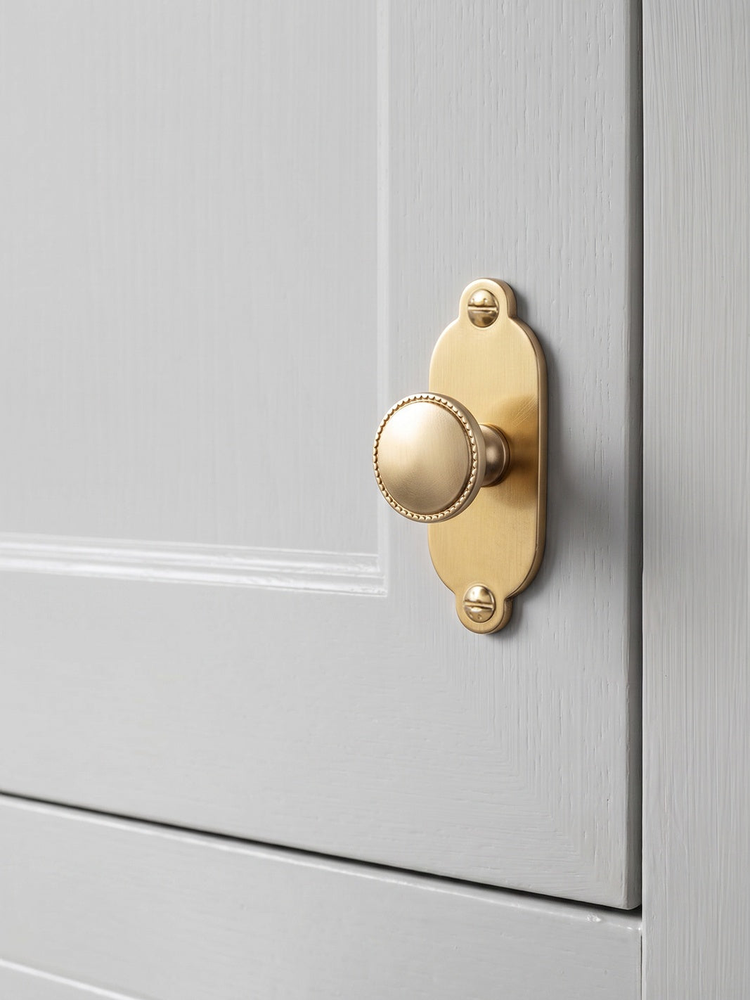 Classic Round Design Cabinet Knobs with Toothed Rim for Kitchen Drawers