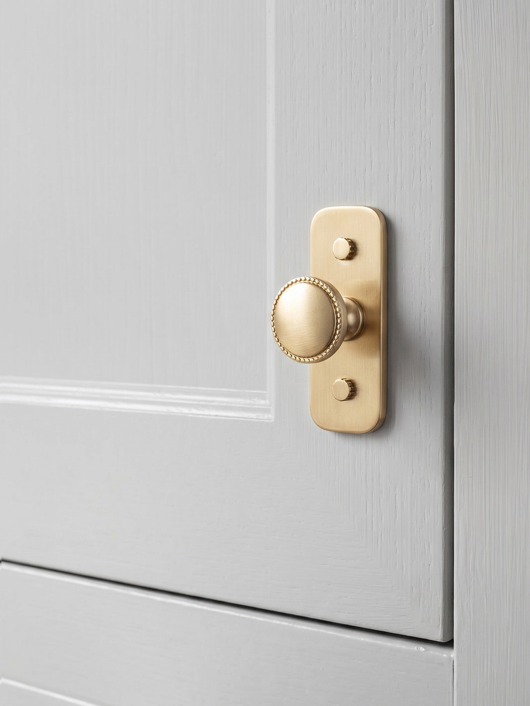 Classic Round Design Cabinet Knobs with Toothed Rim for Kitchen Drawers
