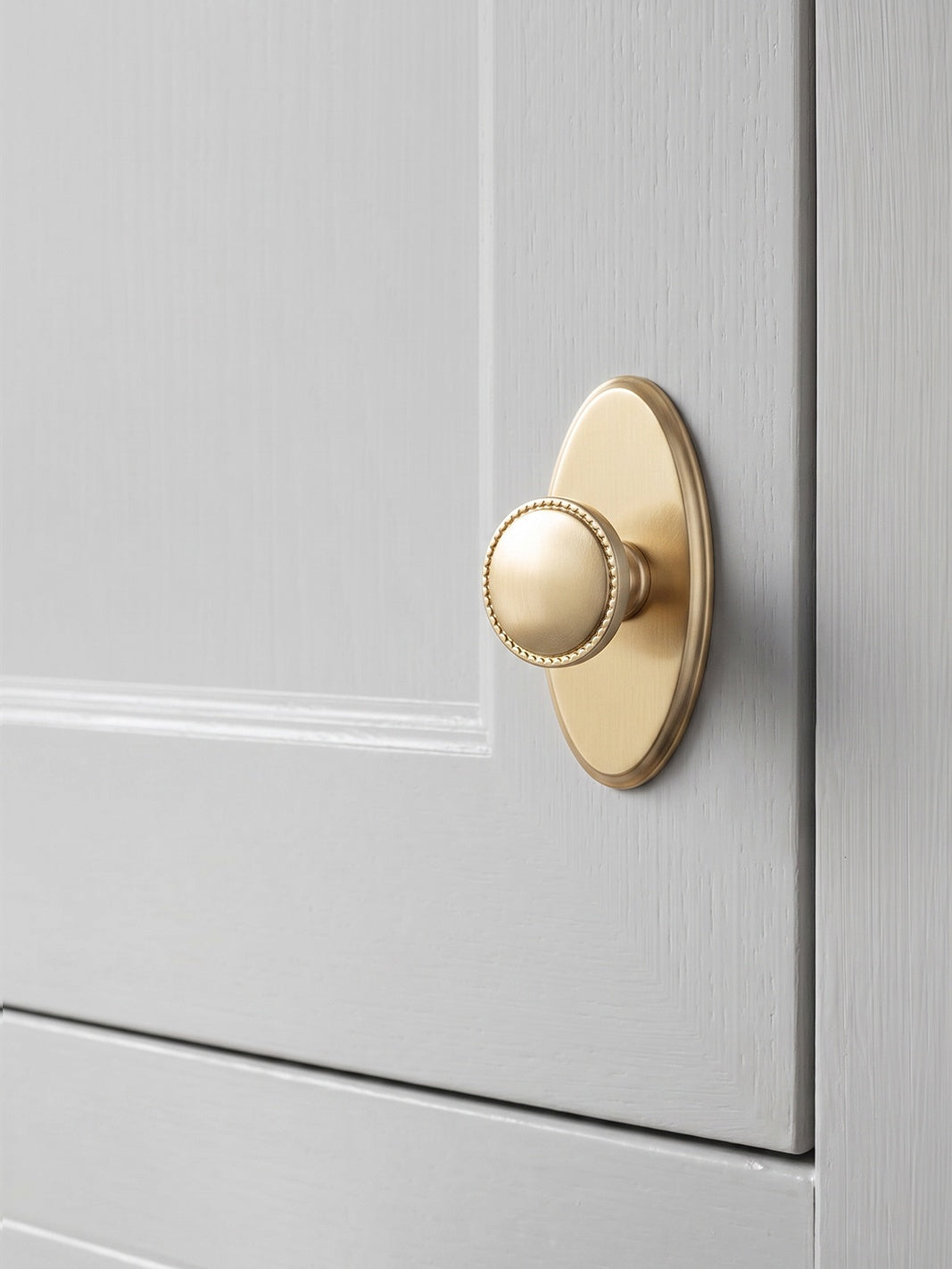 Classic Round Design Cabinet Knobs with Toothed Rim for Kitchen Drawers
